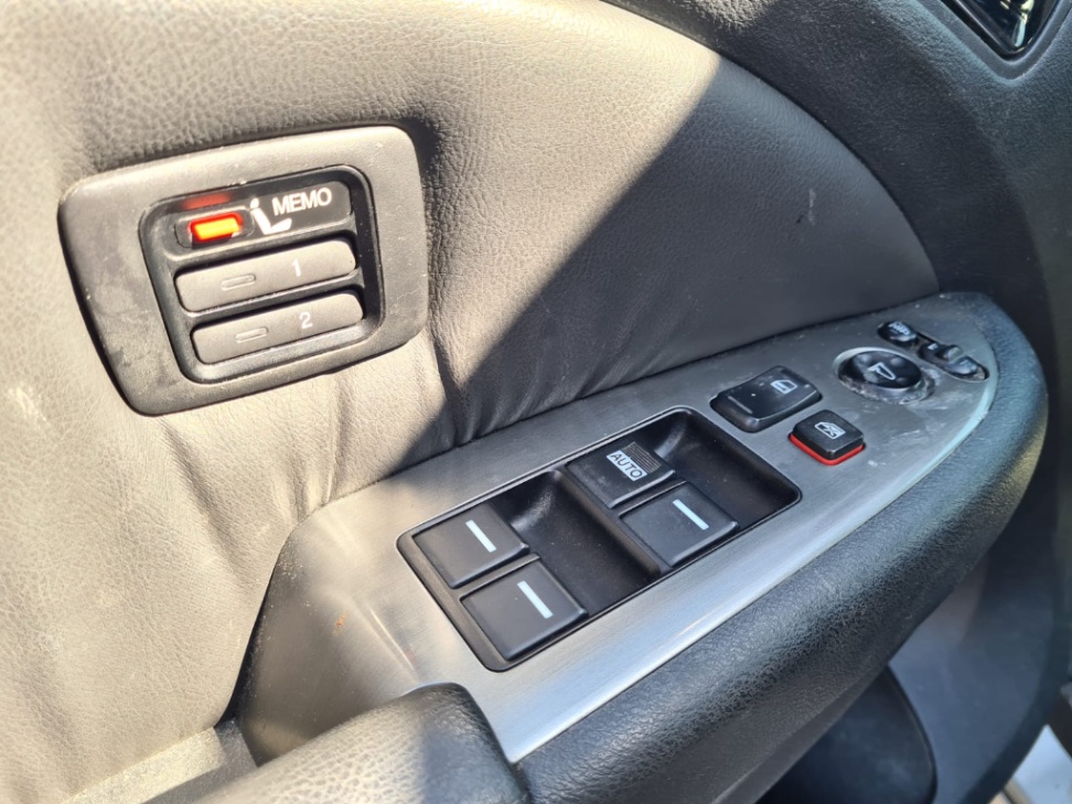 /rahmanmotors/2005-Honda-Odyssey-056128480328301755.jpg