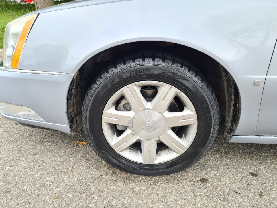 /rahmanmotors/2006-Cadillac-DTS-04213606473873832.jpg