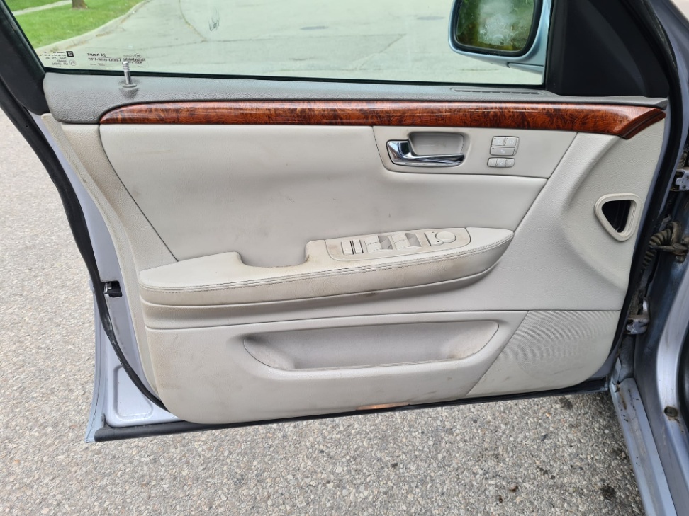 /rahmanmotors/2006-Cadillac-DTS-11022853899921992.jpg