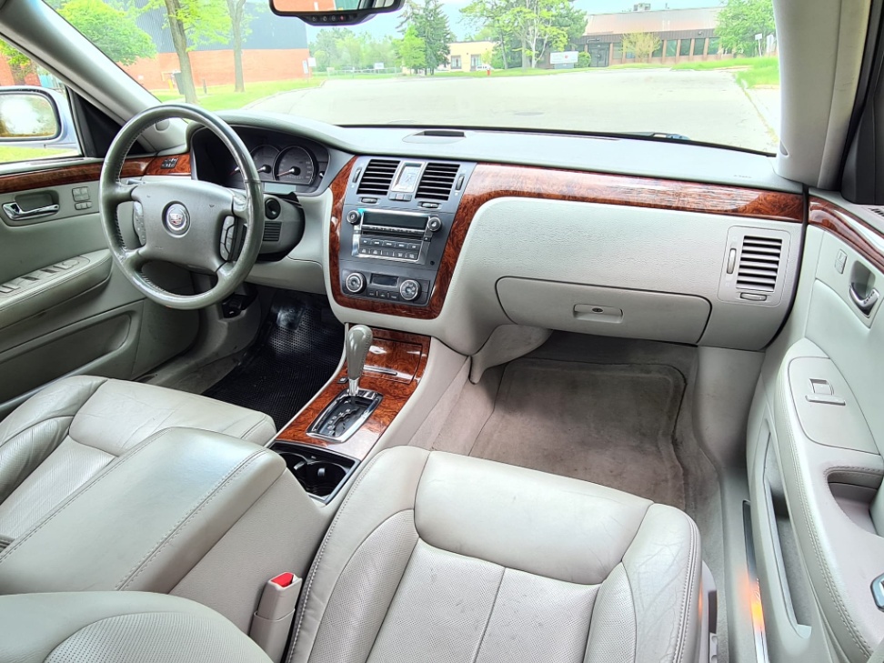 /rahmanmotors/2006-Cadillac-DTS-4924412471496411.jpg