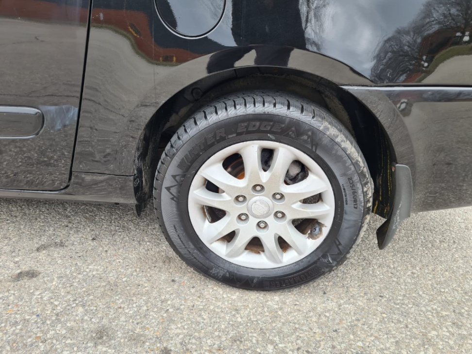 /rahmanmotors/2006-Kia-Sedona-21757545720451787.jpg