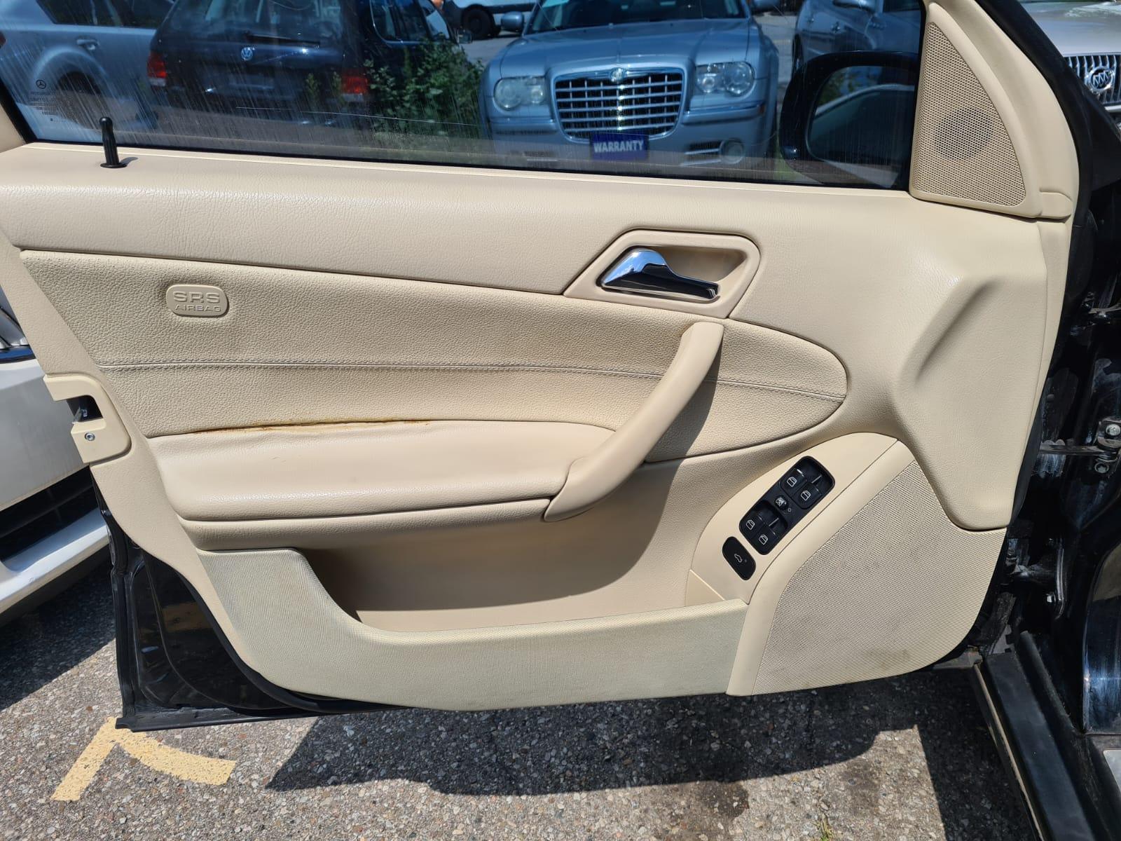 /rahmanmotors/2006-Mercedes-Benz-C-Class-1118204462861403.jpg
