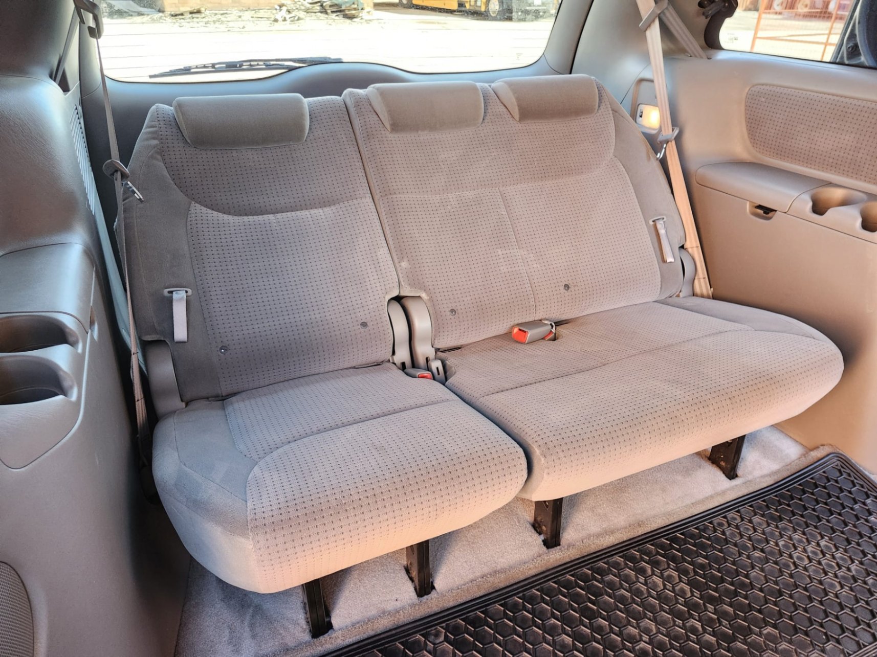 /rahmanmotors/2006-Toyota-Sienna-2808650636902801.jpg