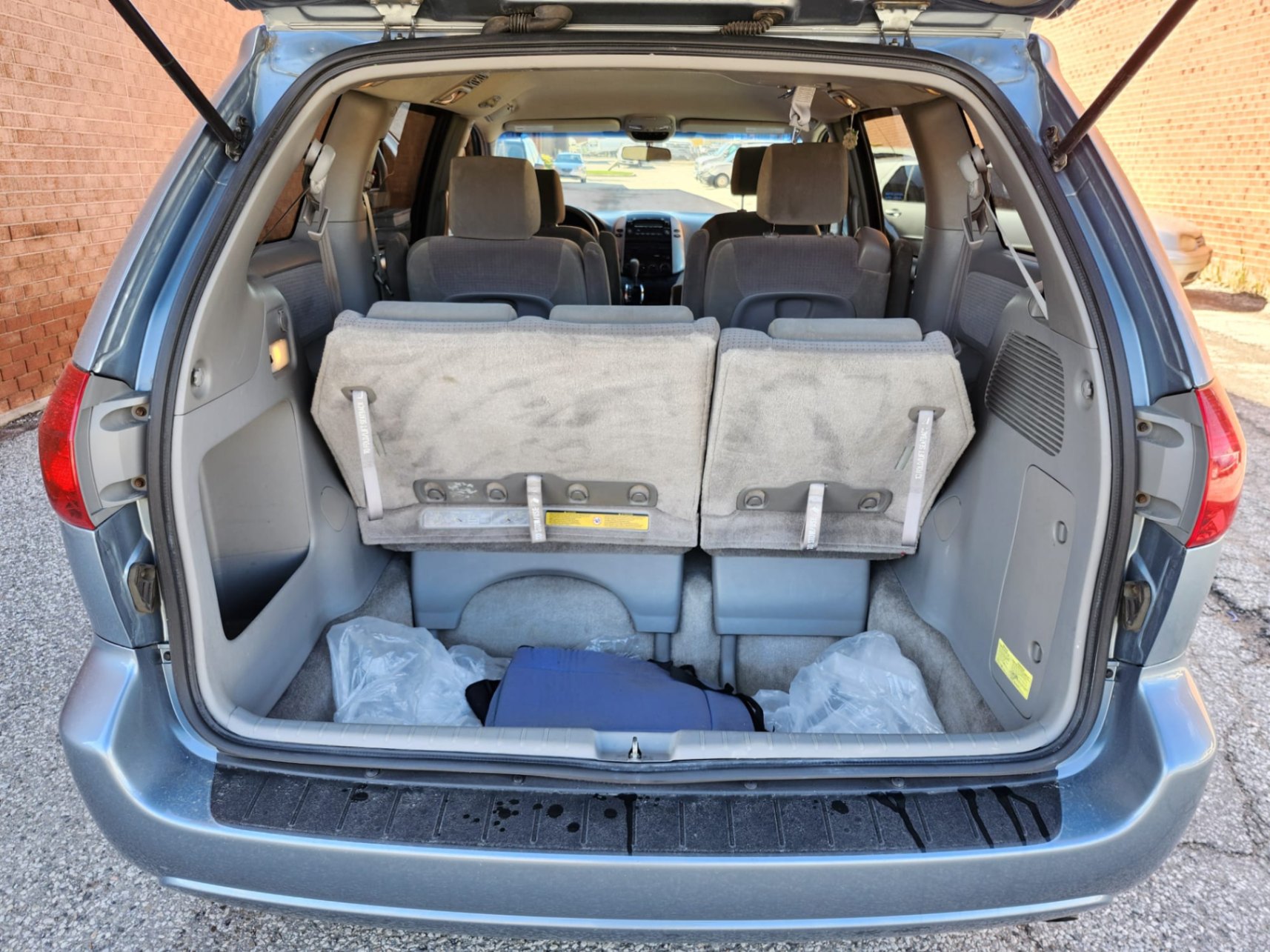 /rahmanmotors/2006-Toyota-Sienna-334294928975329.jpg