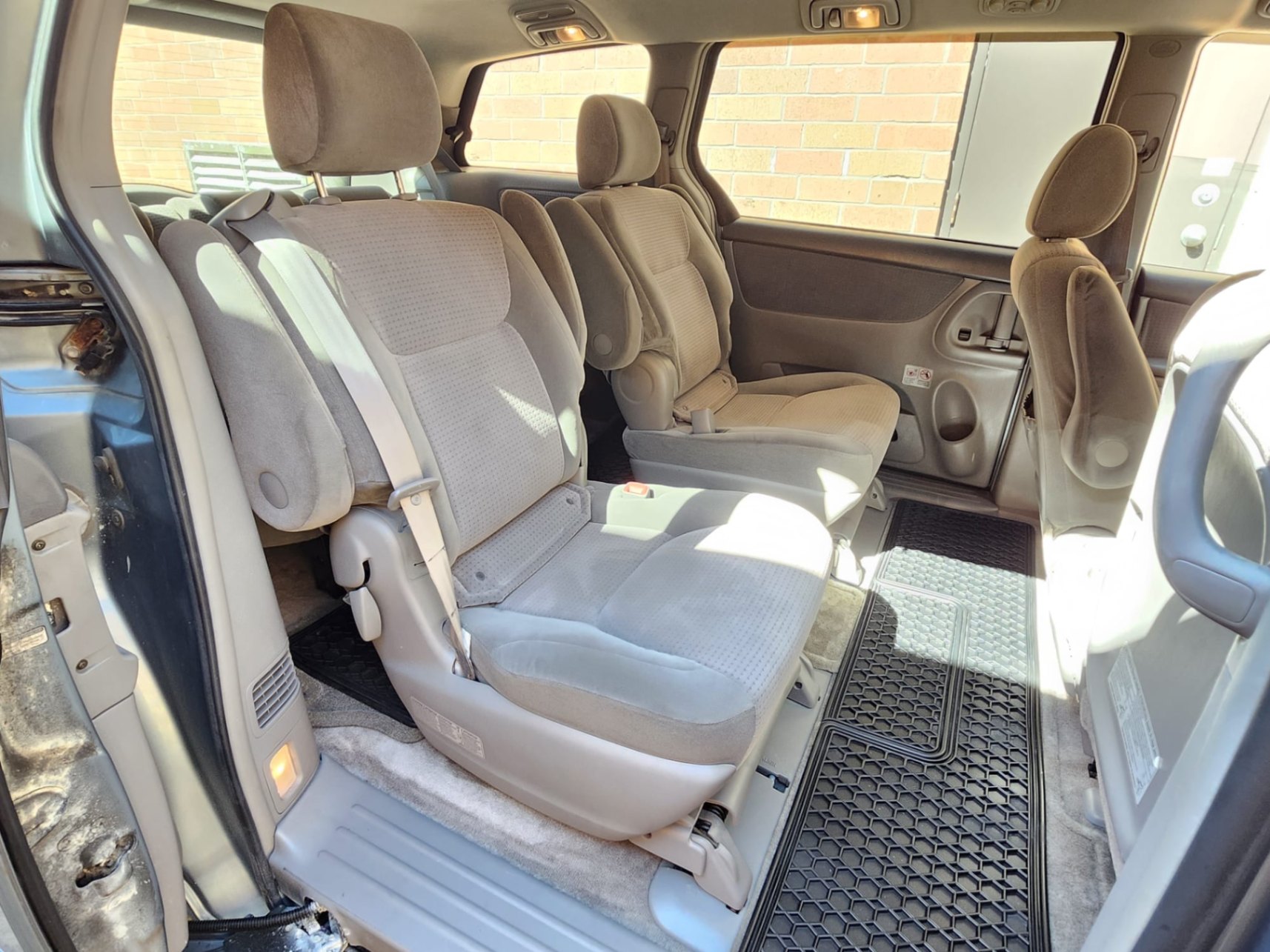 /rahmanmotors/2006-Toyota-Sienna-33461942698180636.jpg