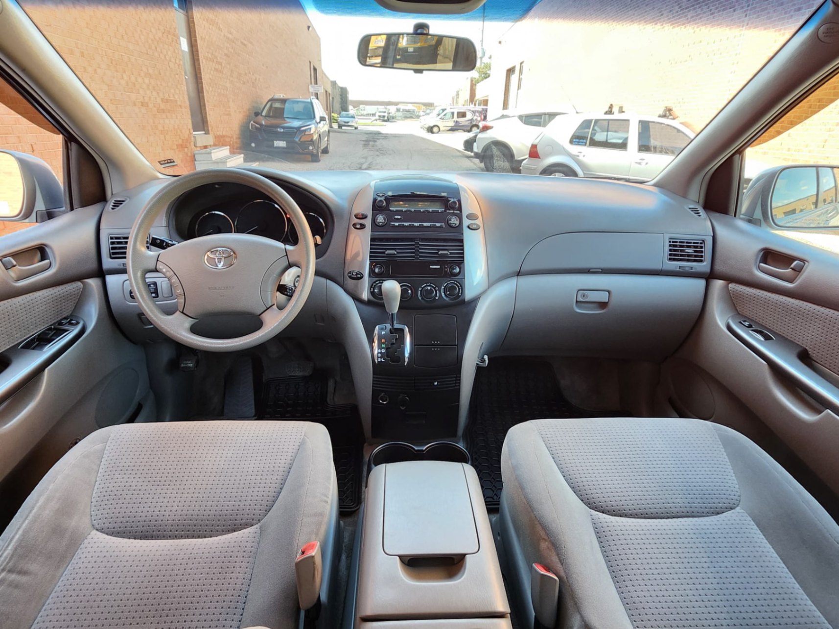 /rahmanmotors/2006-Toyota-Sienna-8716856128663644.jpg