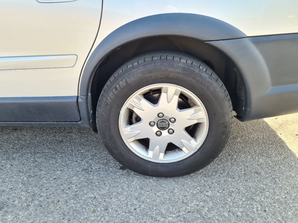 /rahmanmotors/2006-Volvo-XC70-4505920426019987.jpg