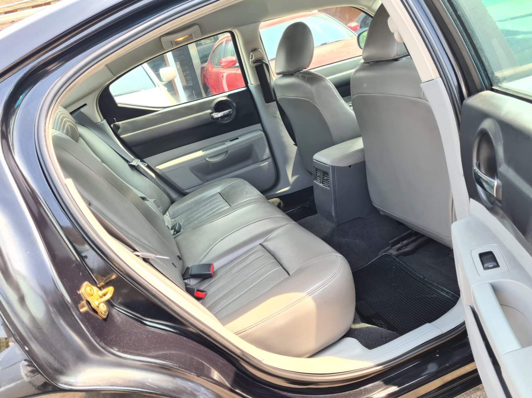 /rahmanmotors/2007-Dodge-Charger-003742488320124693.jpg