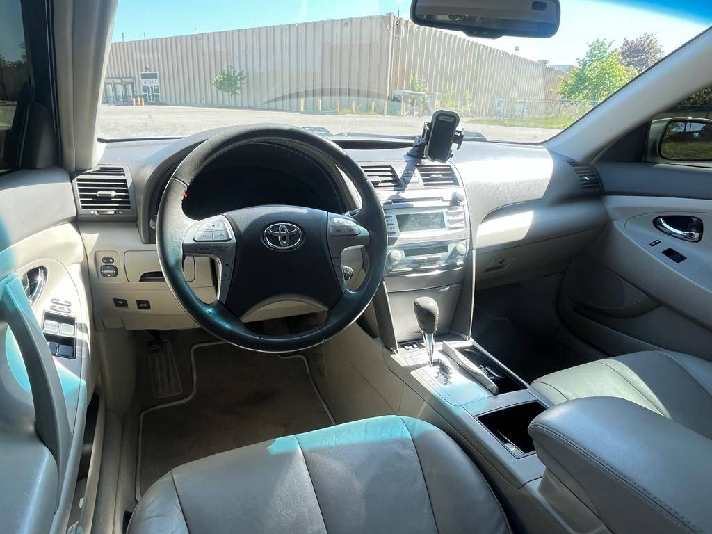 /rahmanmotors/2007-Toyota-CamryHybrid-007120948867151311.jpg