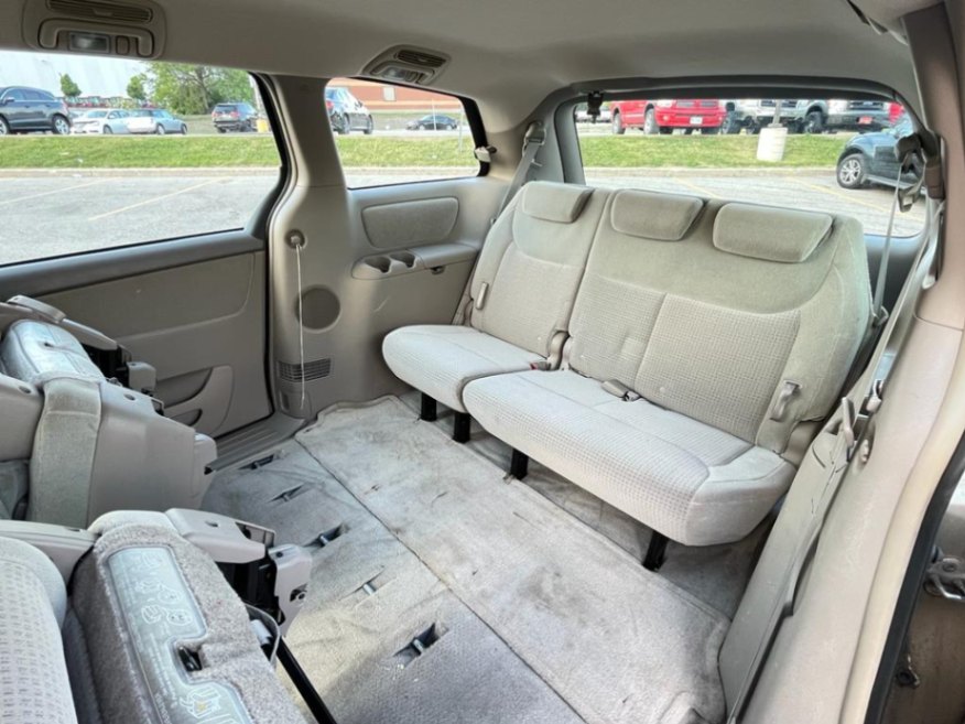 /rahmanmotors/2007-Toyota-Sienna-16900336907024793.jpg