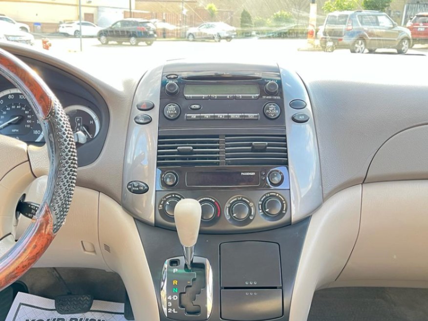 /rahmanmotors/2007-Toyota-Sienna-785918539729088.jpg