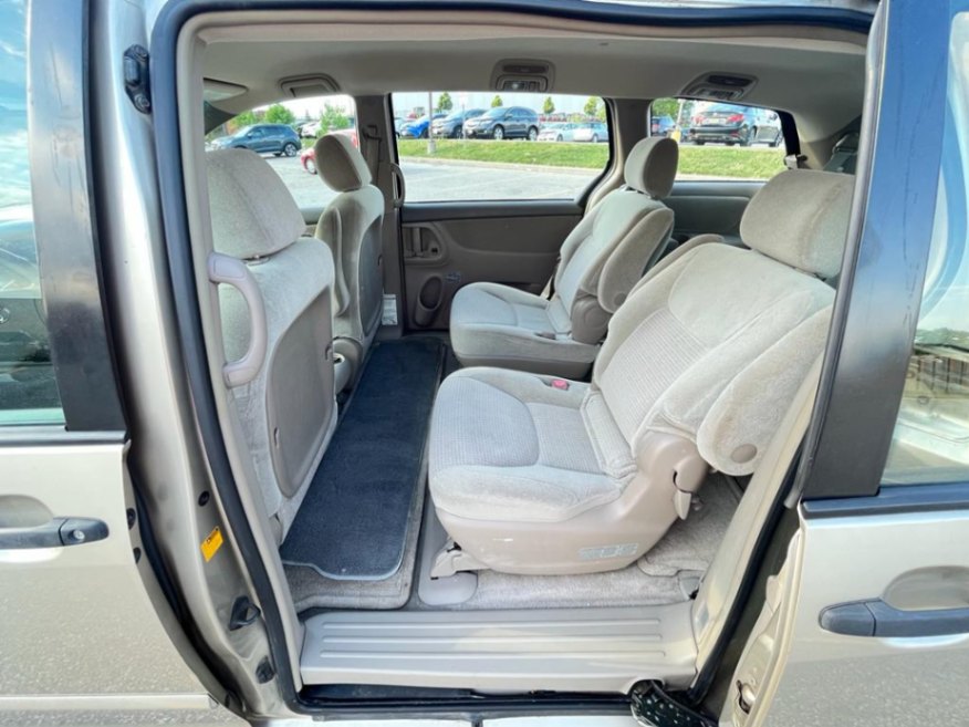 /rahmanmotors/2007-Toyota-Sienna-9961437045828225.jpg