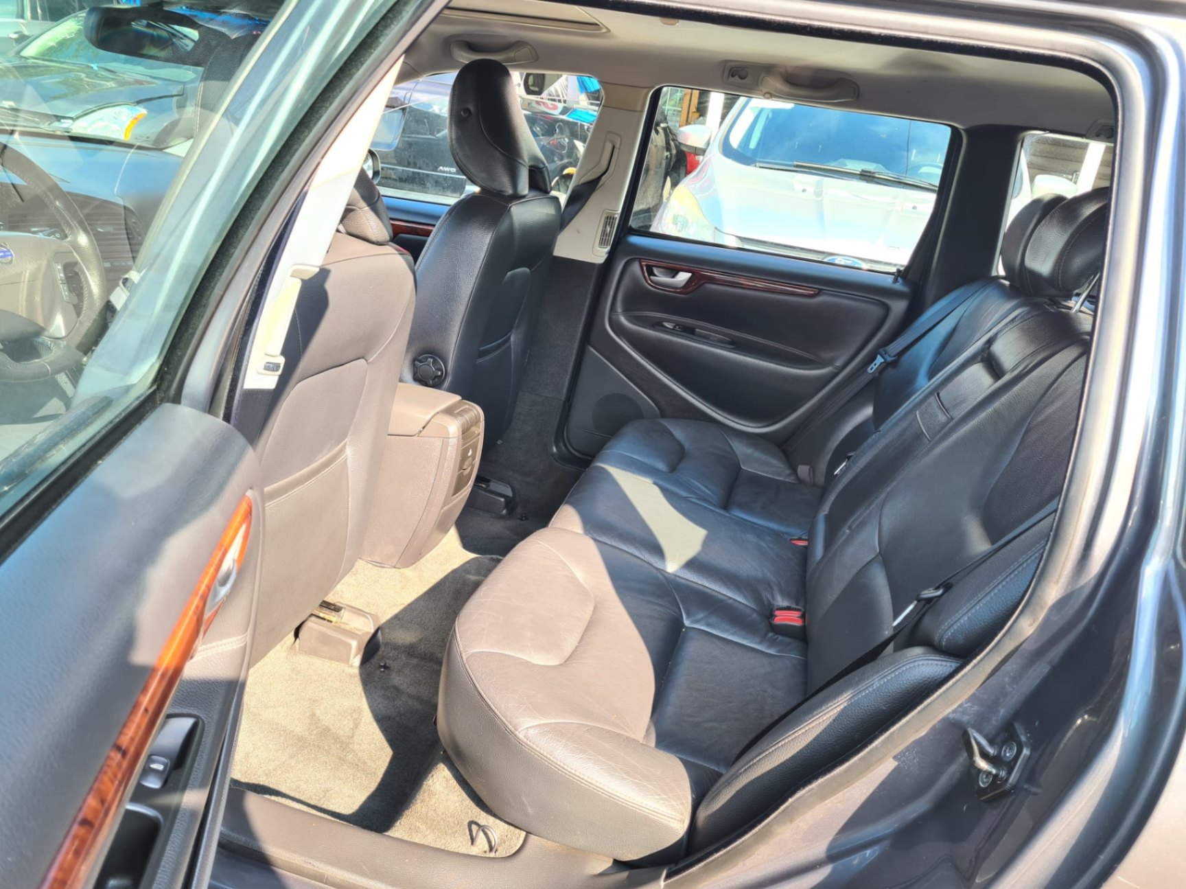 /rahmanmotors/2007-Volvo-V70-35784083038180126.jpg