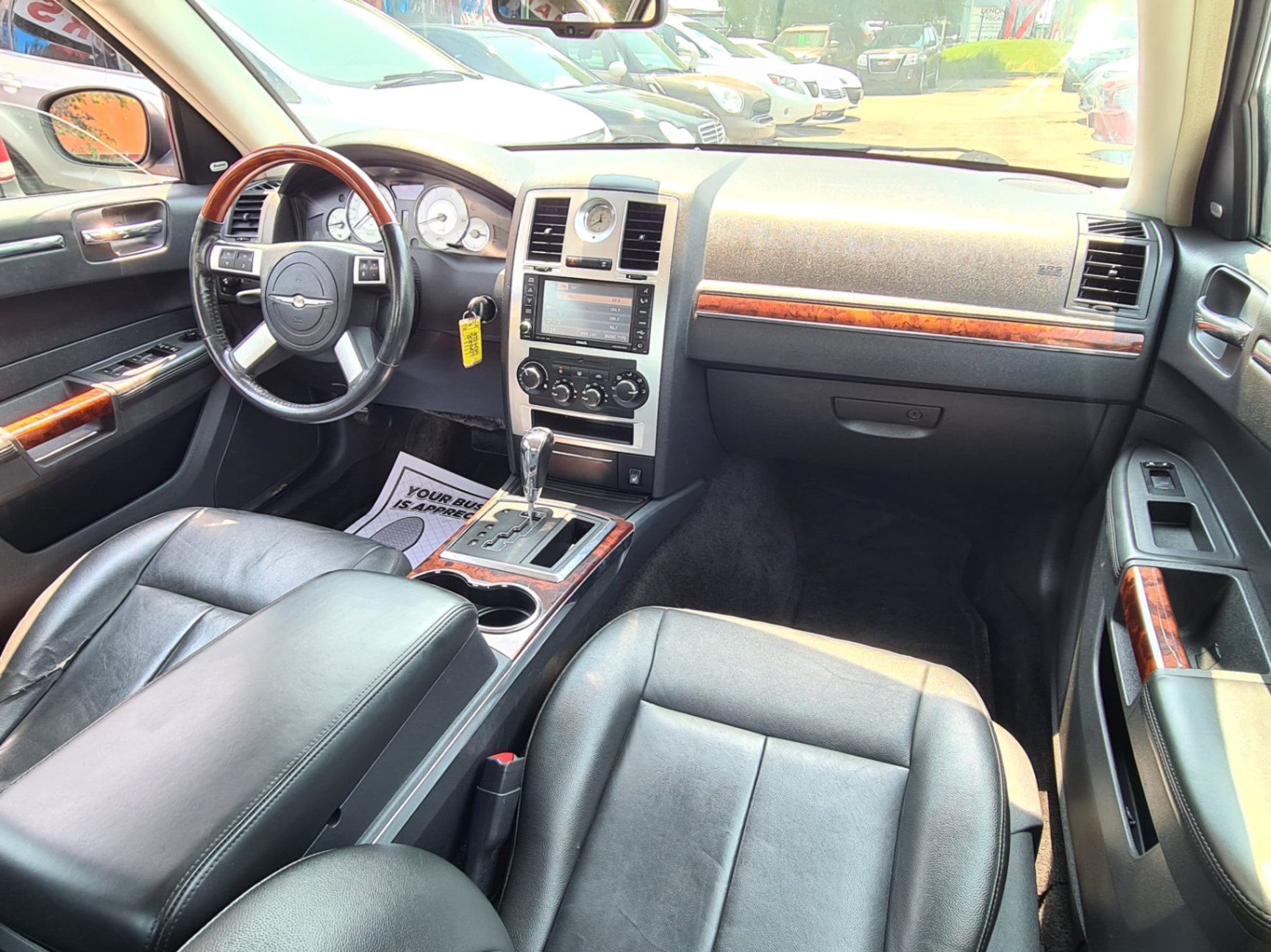 /rahmanmotors/2008-Chrysler-300-05209612128773422.jpg