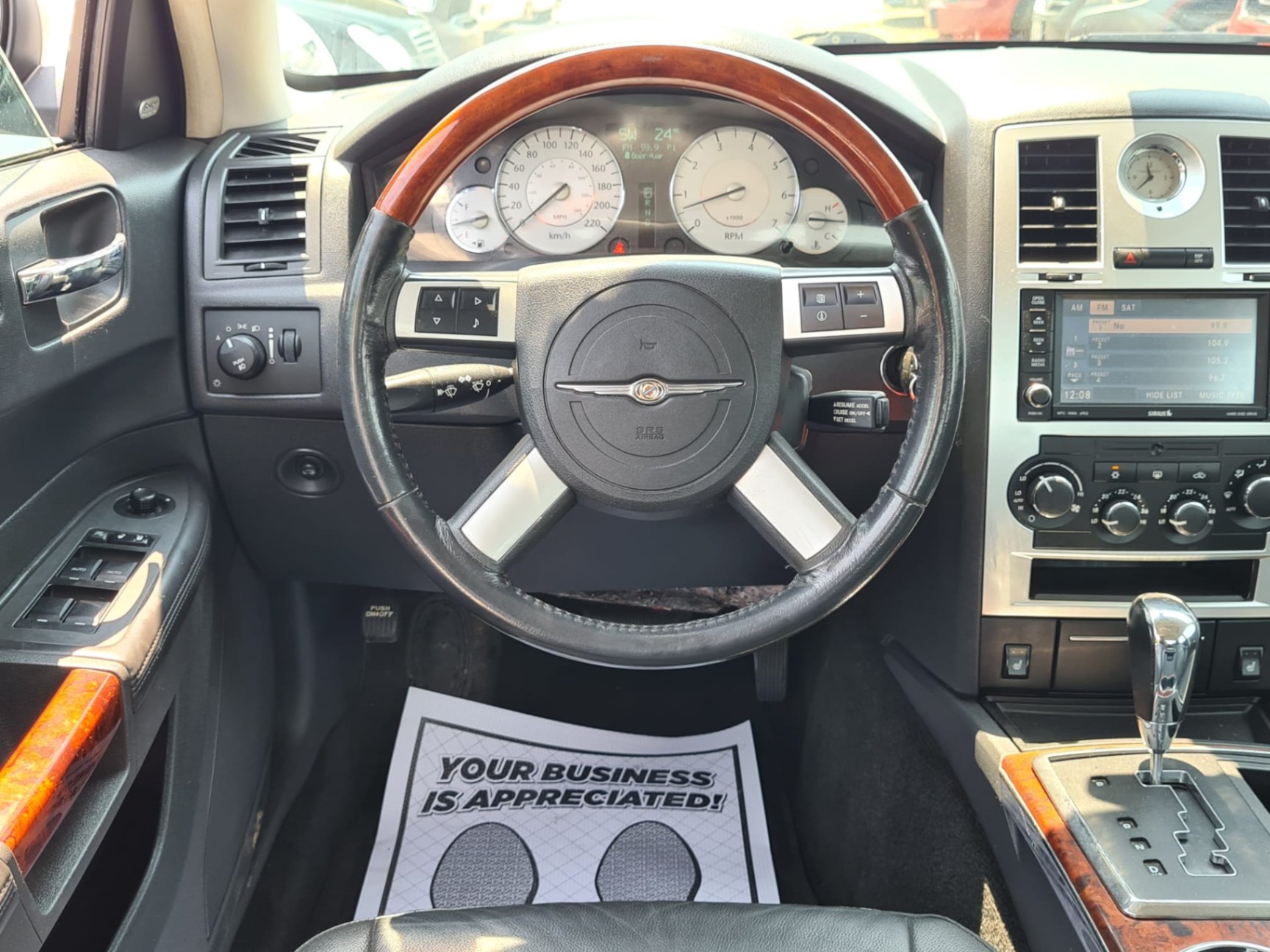 /rahmanmotors/2008-Chrysler-300-204224981277644.jpg