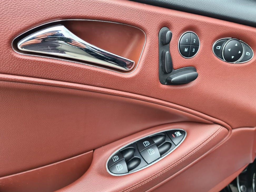 /rahmanmotors/2008-Mercedes-Benz-CLS-Class-3032290095388339.jpg