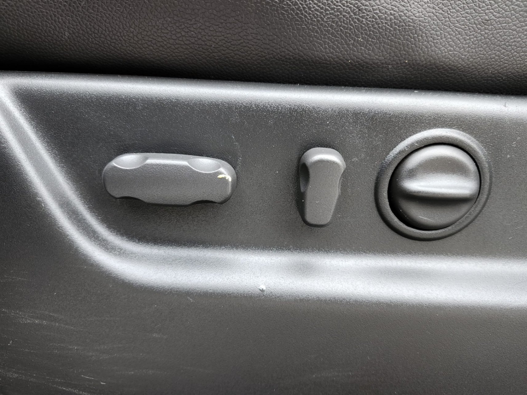 /rahmanmotors/2009-Chevrolet-Avalanche-31796372040837295.jpg