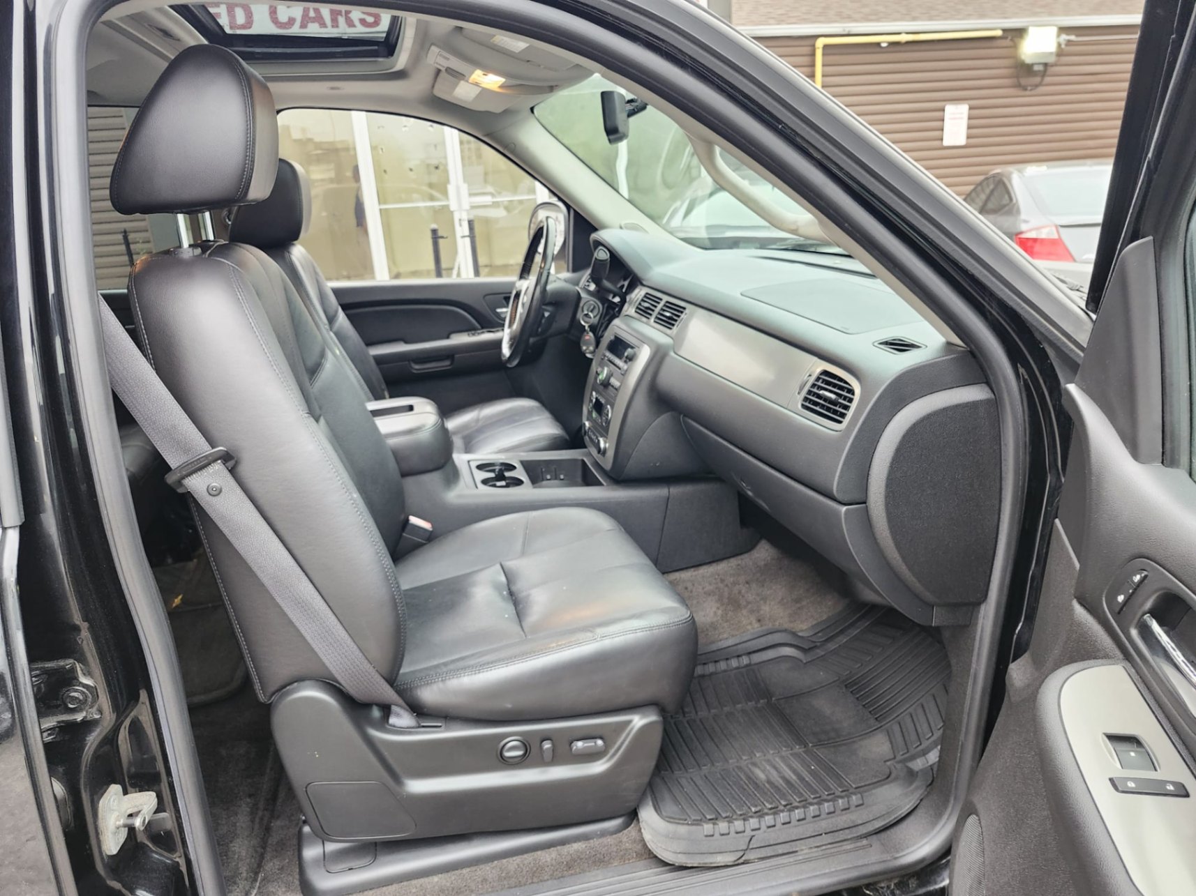 /rahmanmotors/2009-Chevrolet-Avalanche-5074514620479678.jpg
