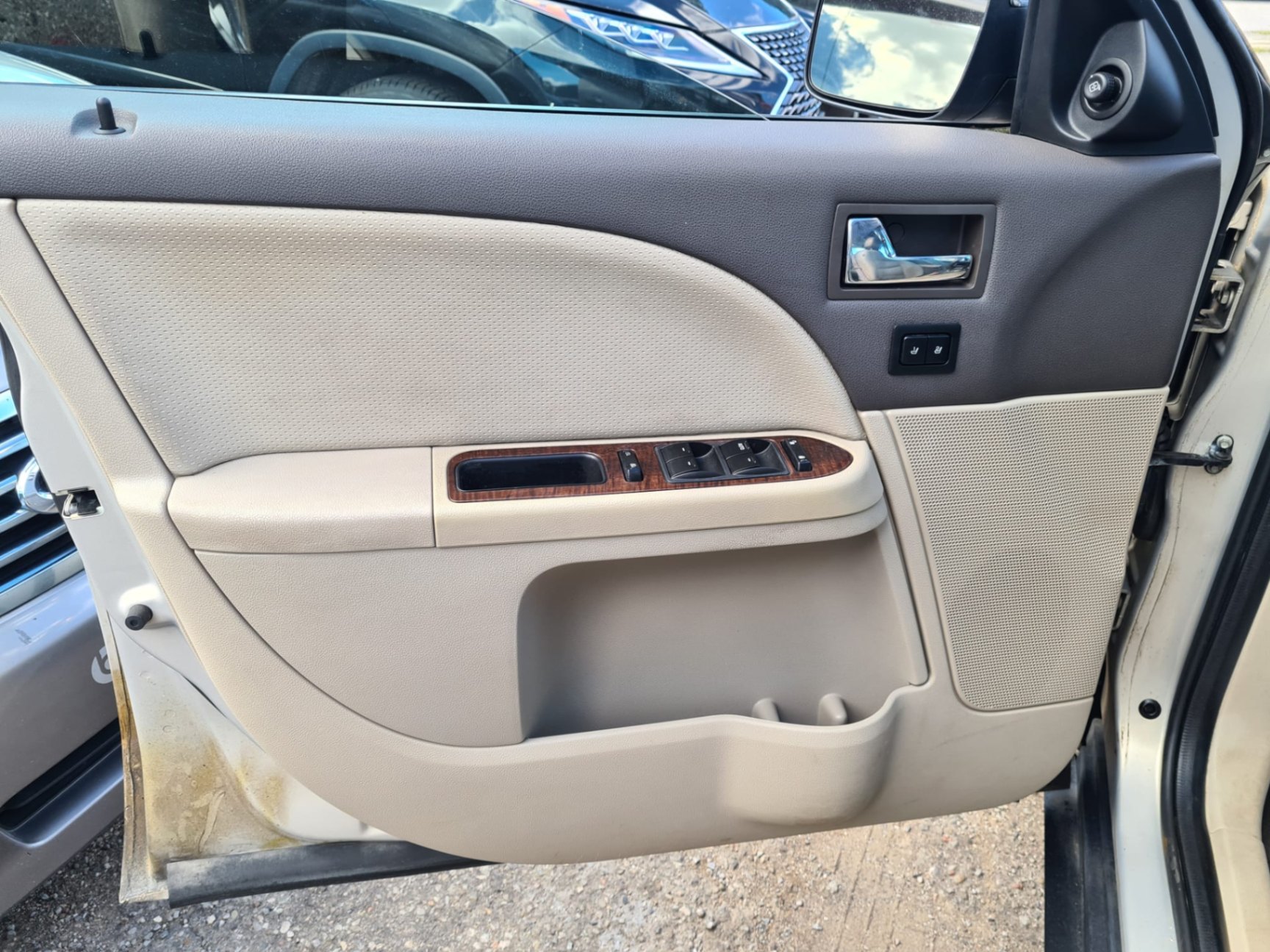 /rahmanmotors/2009-Ford-Taurus-12493480392262502.jpg