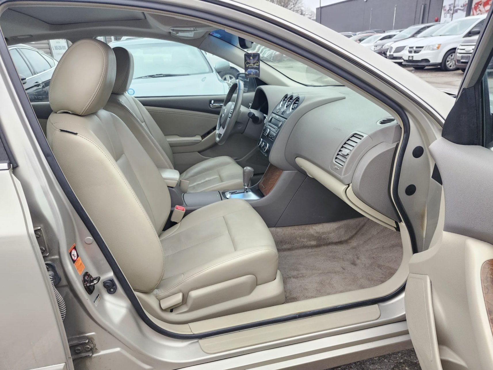 /rahmanmotors/2009-Nissan-Altima-012241801074037939.jpg