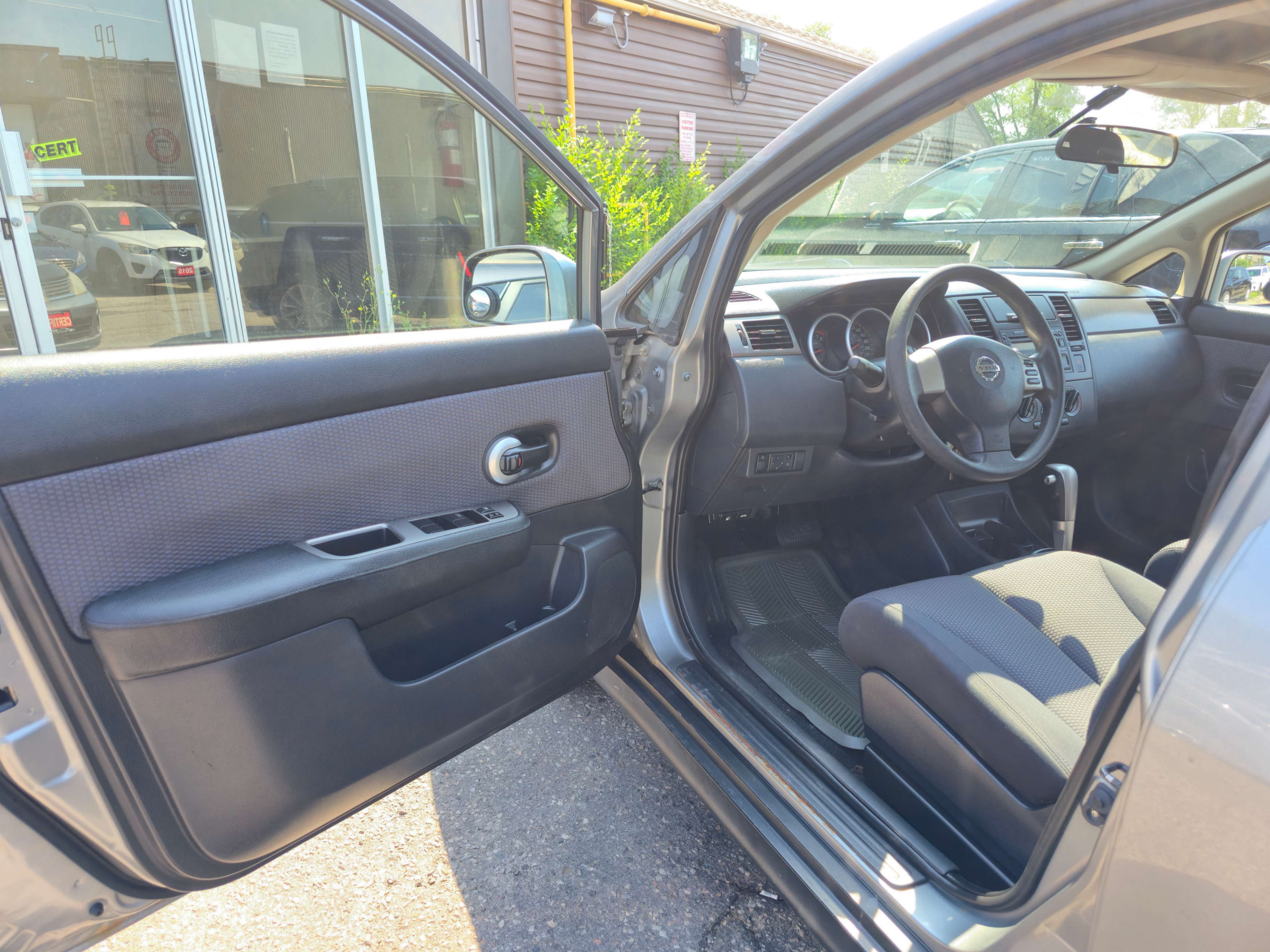 /rahmanmotors/2009-Nissan-Versa-23662694733425904.jpg