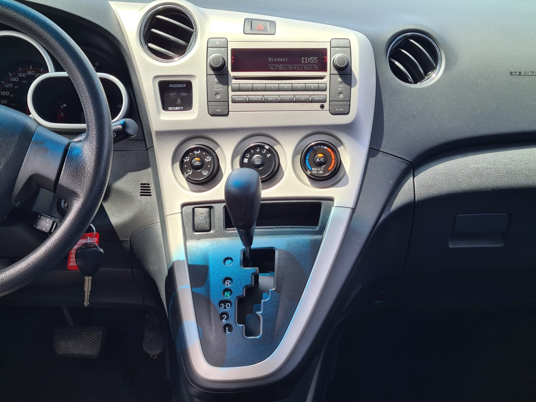/rahmanmotors/2009-Pontiac-Vibe-3282135708532634.jpg