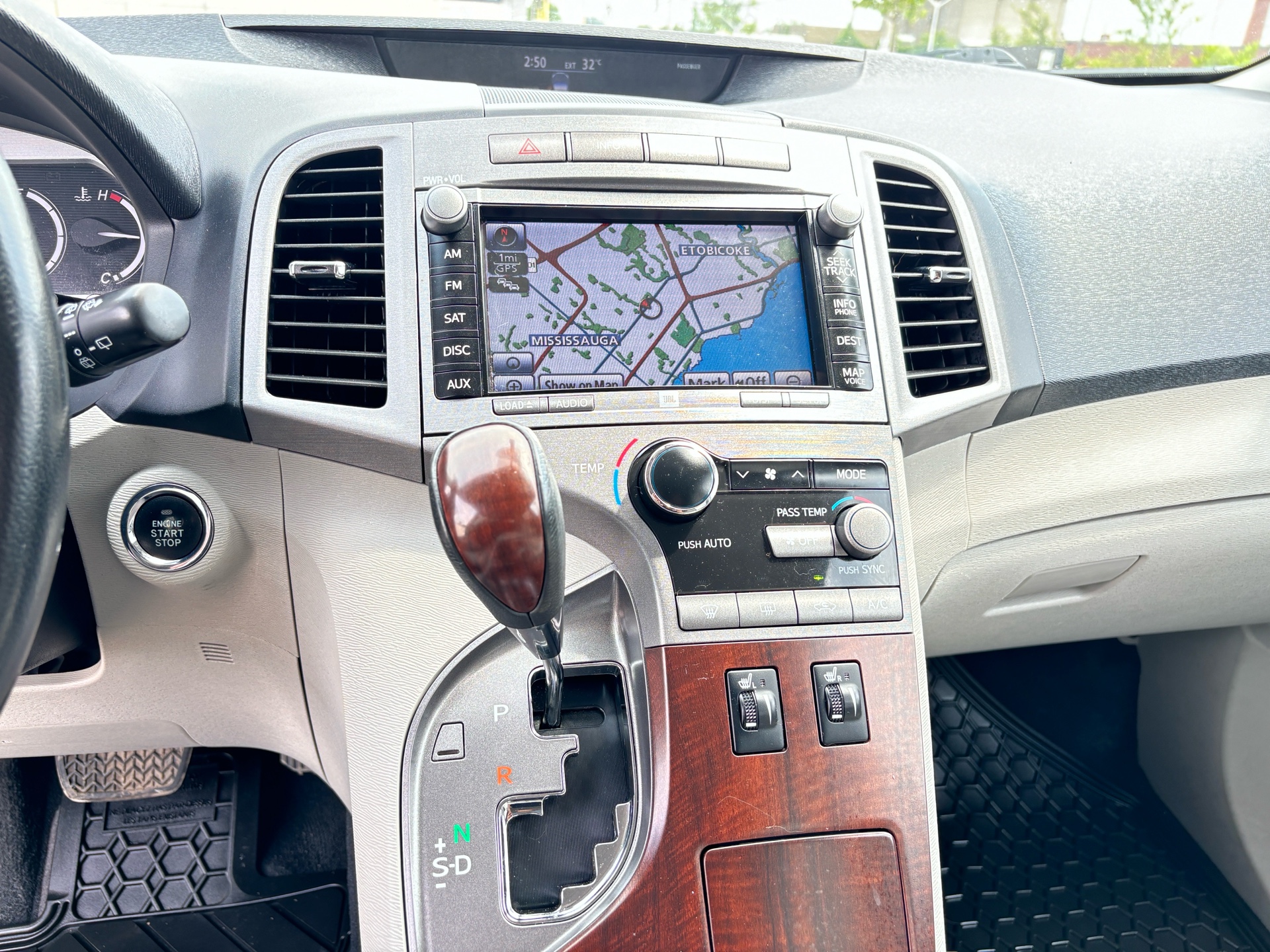 /rahmanmotors/2009-Toyota-Venza-07386356619948375.jpg