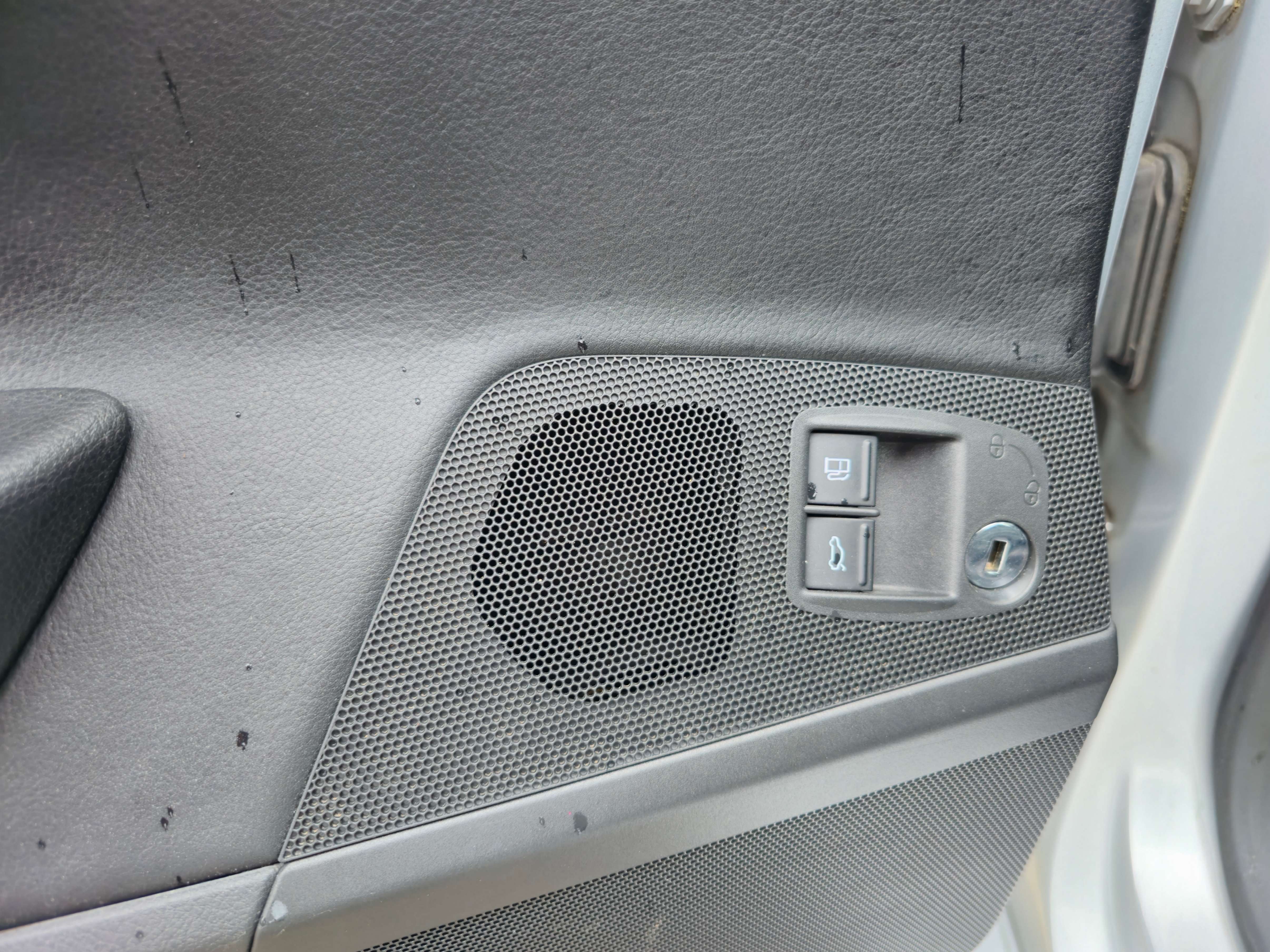 /rahmanmotors/2009-Volkswagen-PassatCC-7094869731623499.jpg