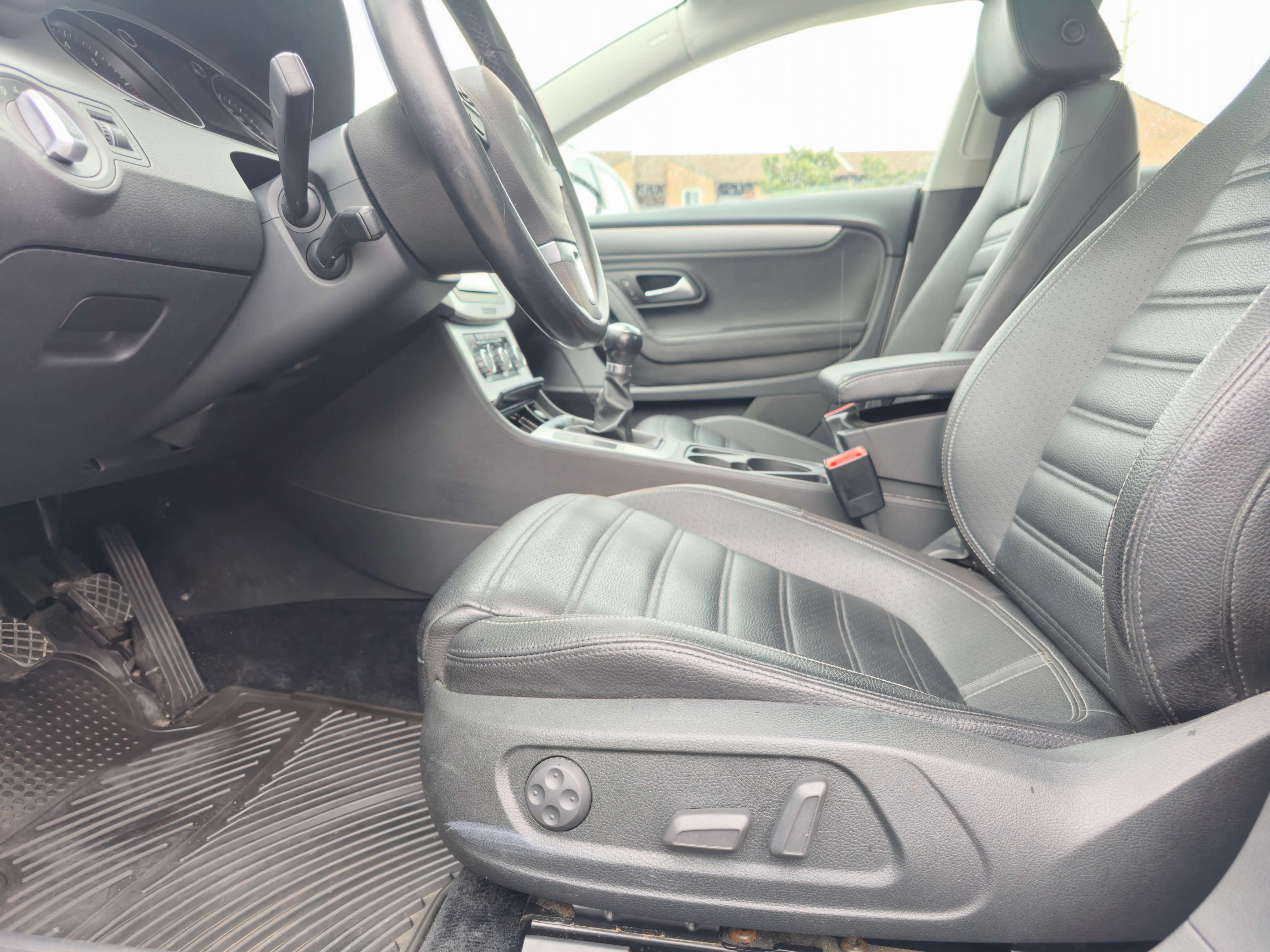 /rahmanmotors/2009-Volkswagen-PassatCC-9429344789681826.jpg