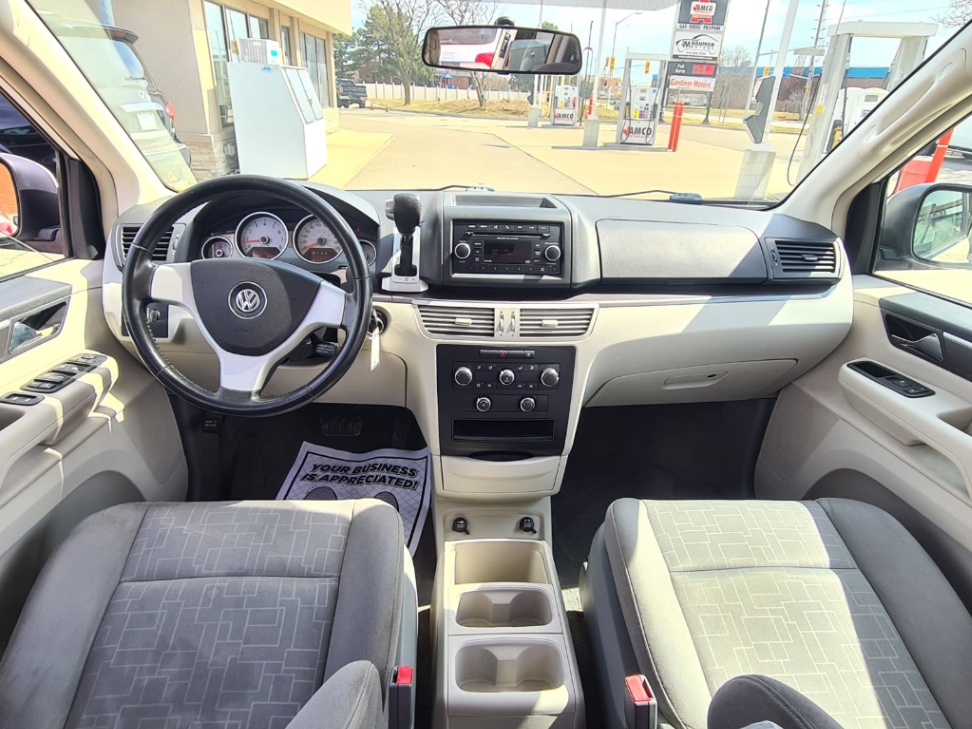 /rahmanmotors/2009-Volkswagen-Routan-3464398031811309.jpg
