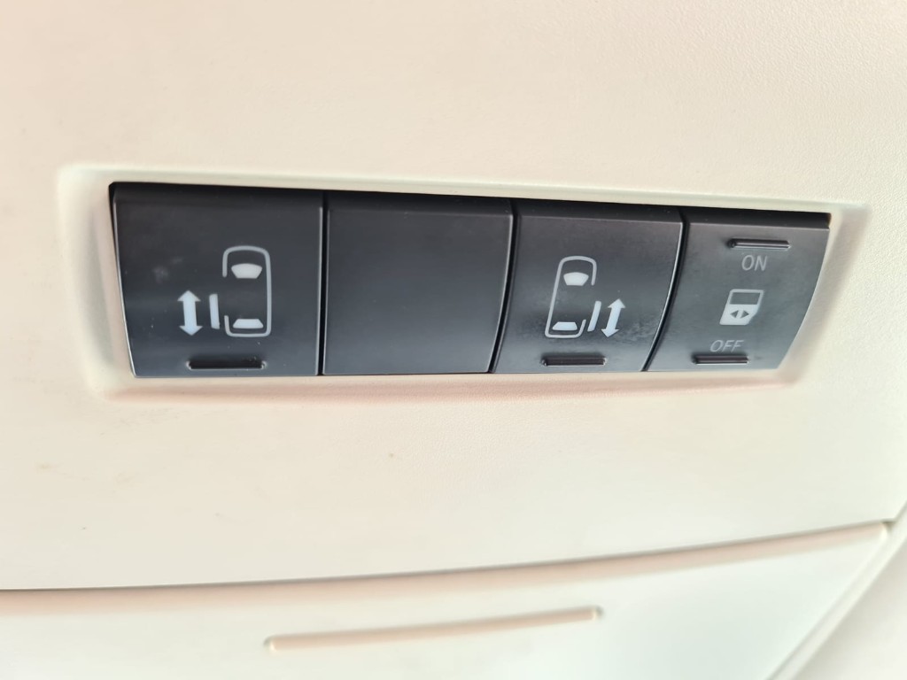 /rahmanmotors/2009-Volkswagen-Routan-4321073060939322.jpg