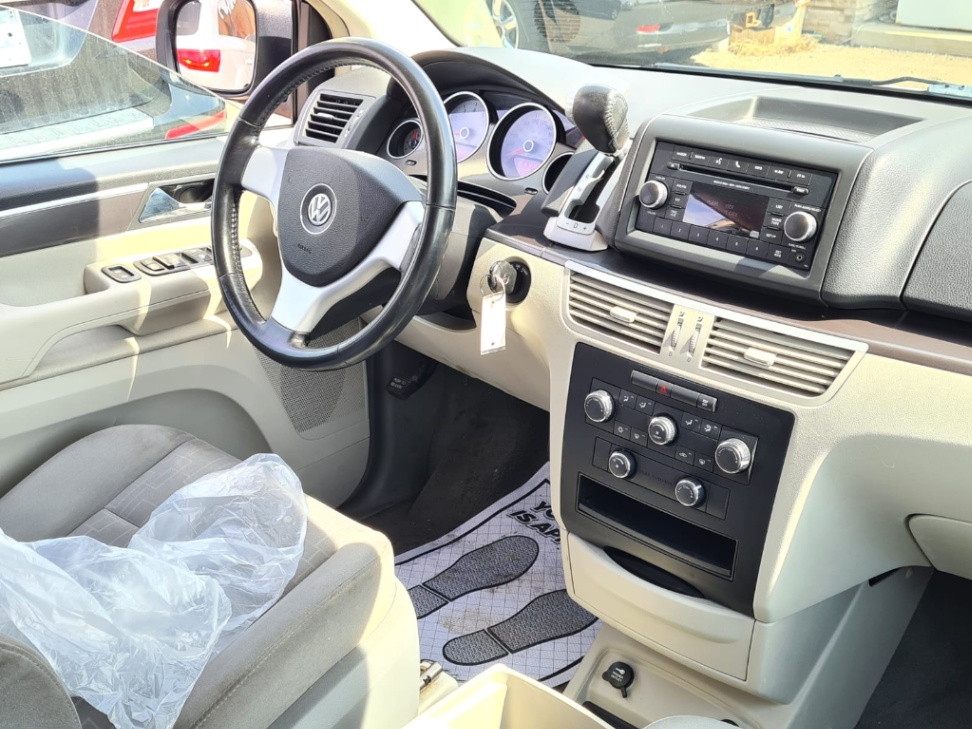 /rahmanmotors/2009-Volkswagen-Routan-4620638250962288.jpg