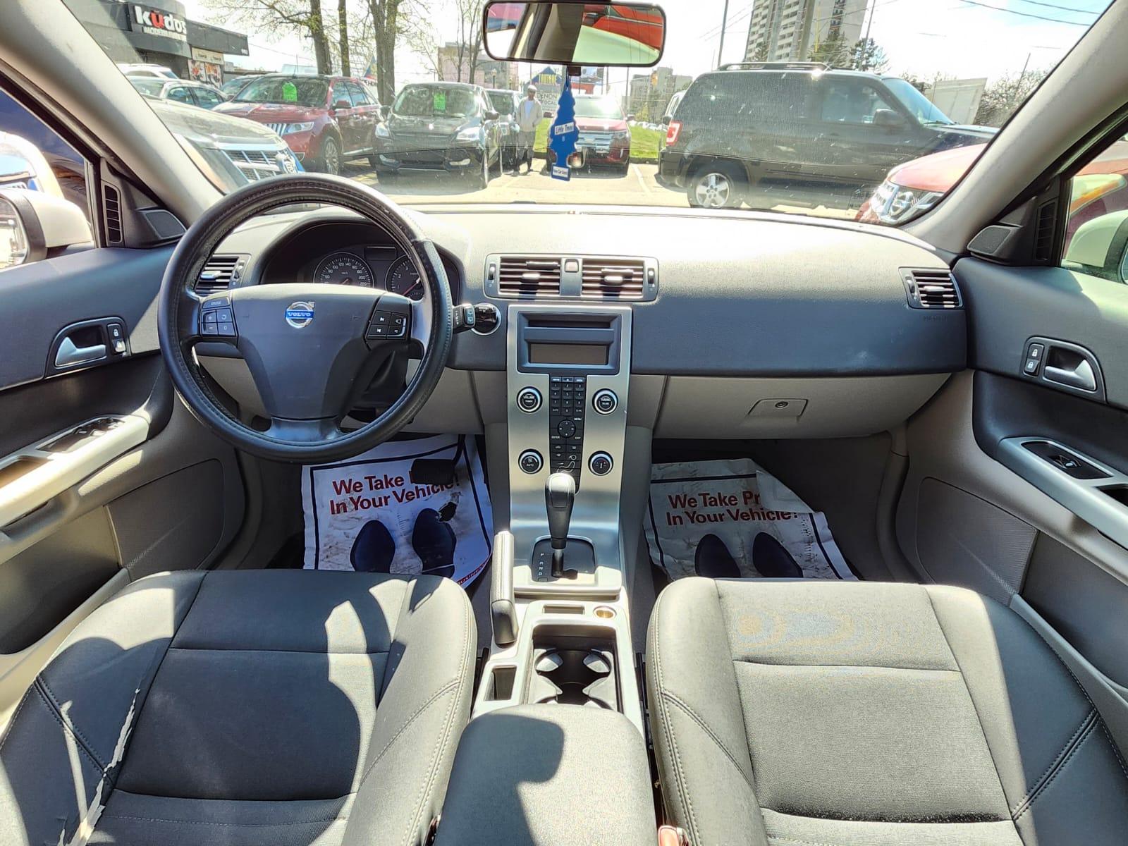 /rahmanmotors/2009-Volvo-C30-03430363342819032.jpg