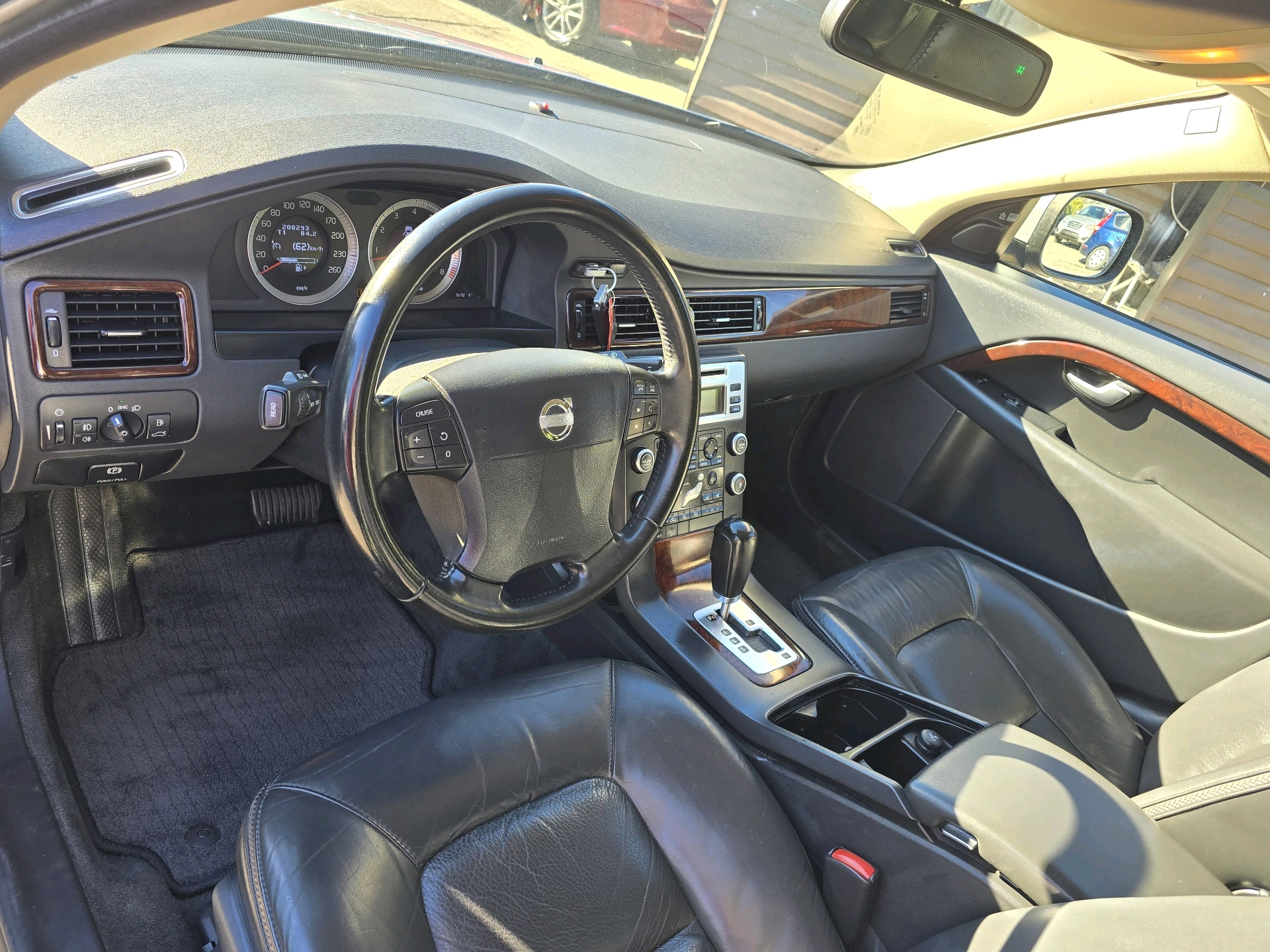 /rahmanmotors/2009-Volvo-XC70-17046631322900785.jpg