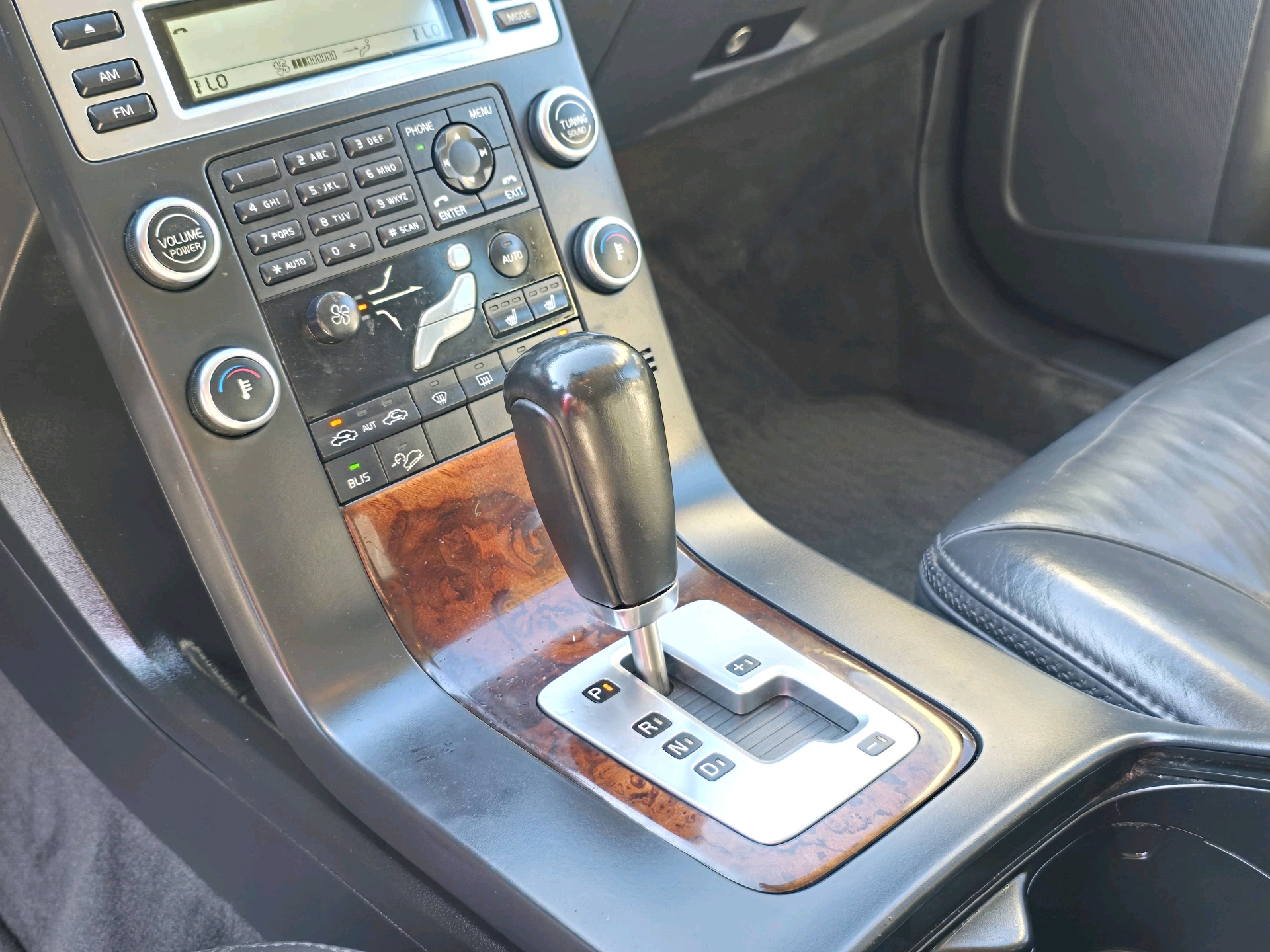 /rahmanmotors/2009-Volvo-XC70-47237898988168525.jpg