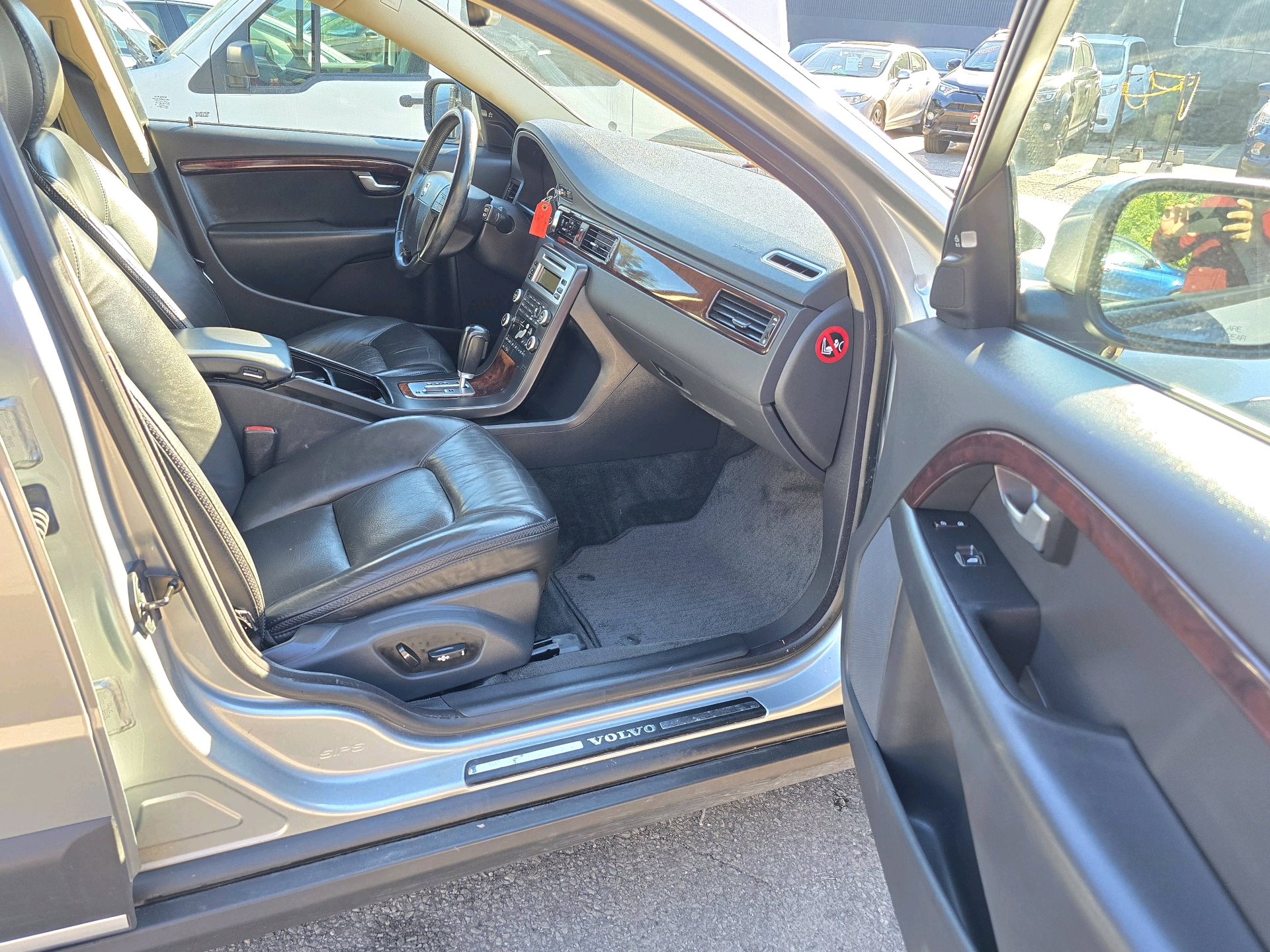 /rahmanmotors/2009-Volvo-XC70-8659571806370869.jpg