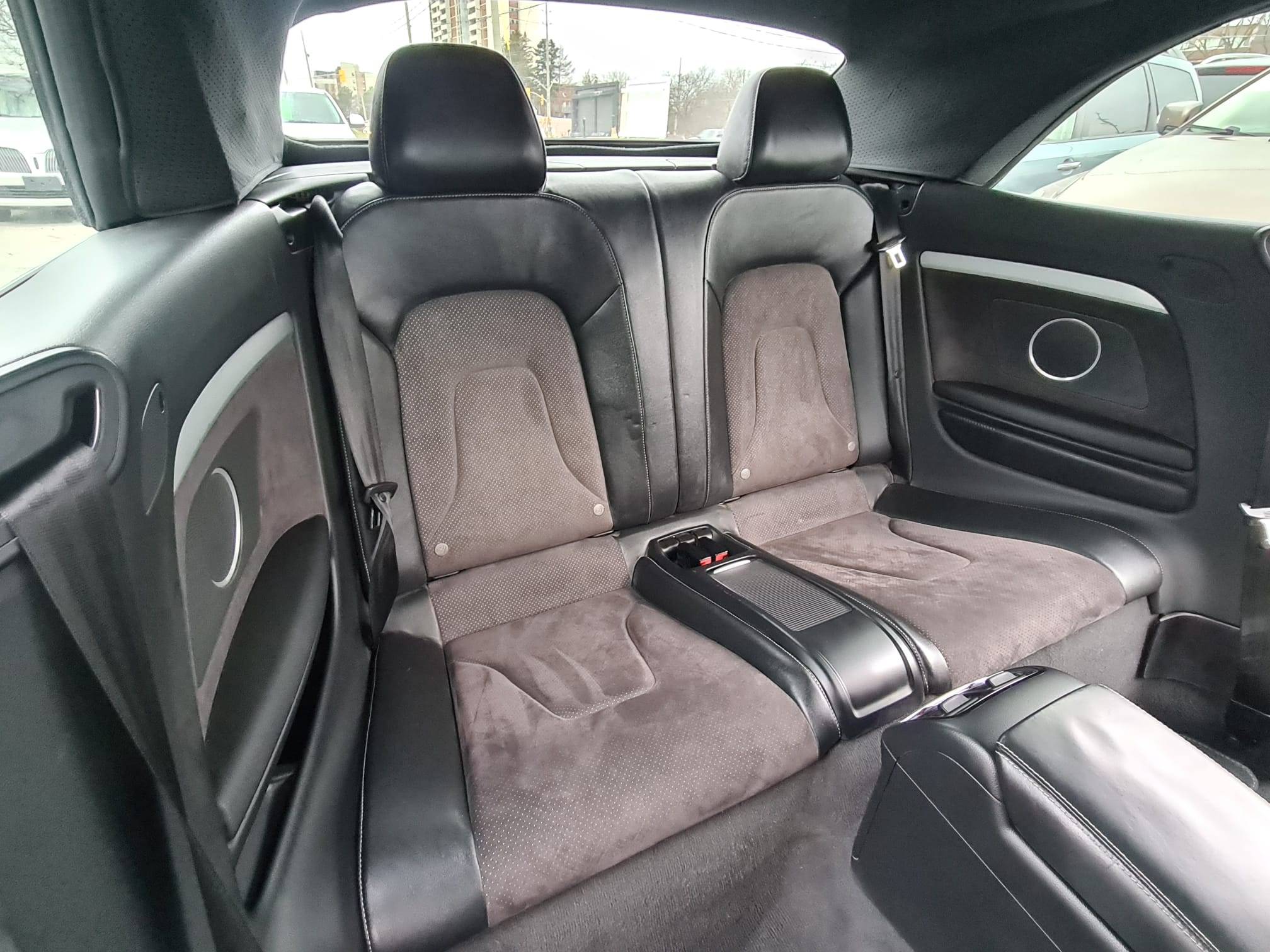 /rahmanmotors/2010-Audi-A5-14084651489091837.jpg