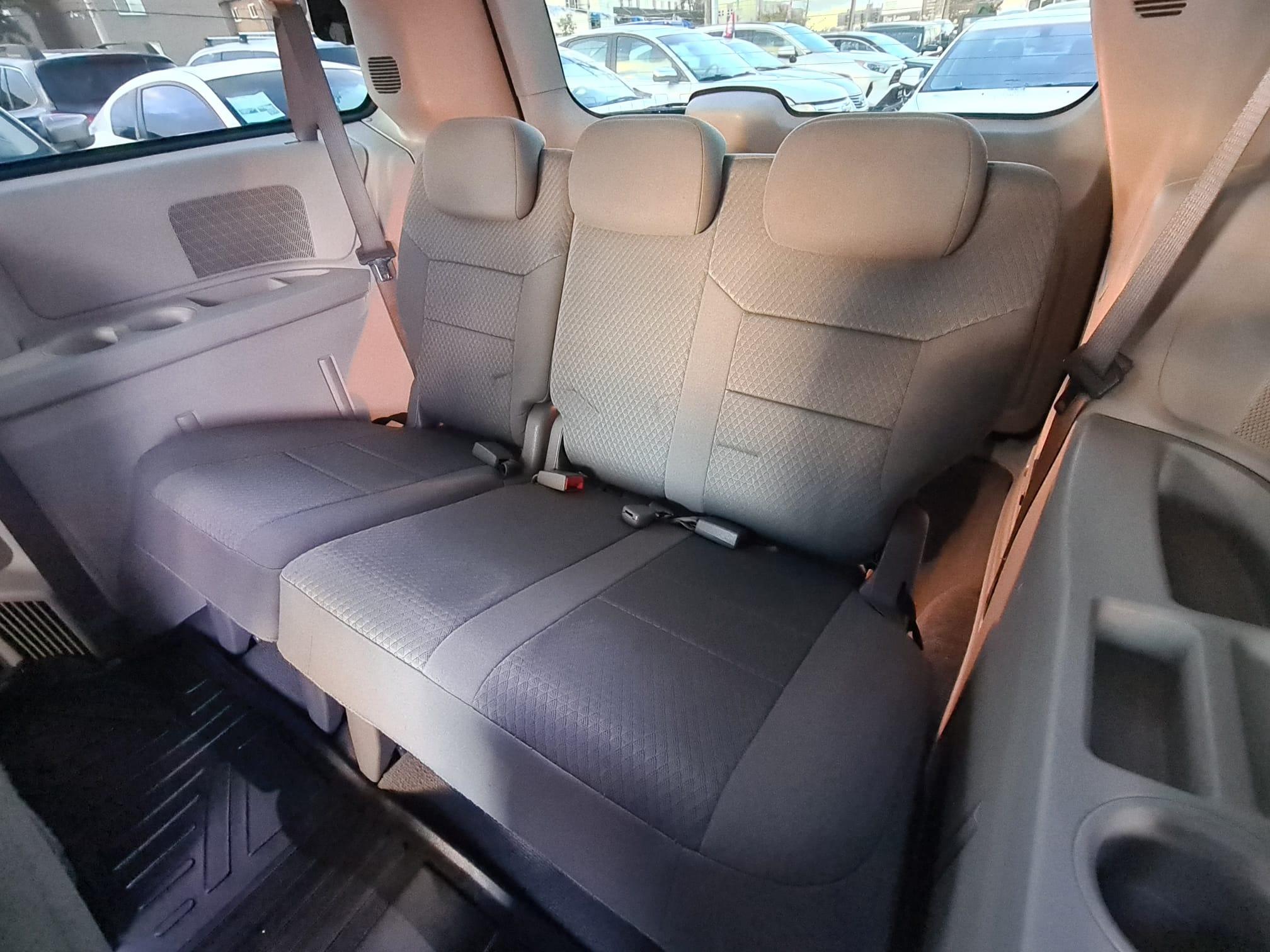 /rahmanmotors/2010-Chrysler-Town&-1633117358692906.jpg