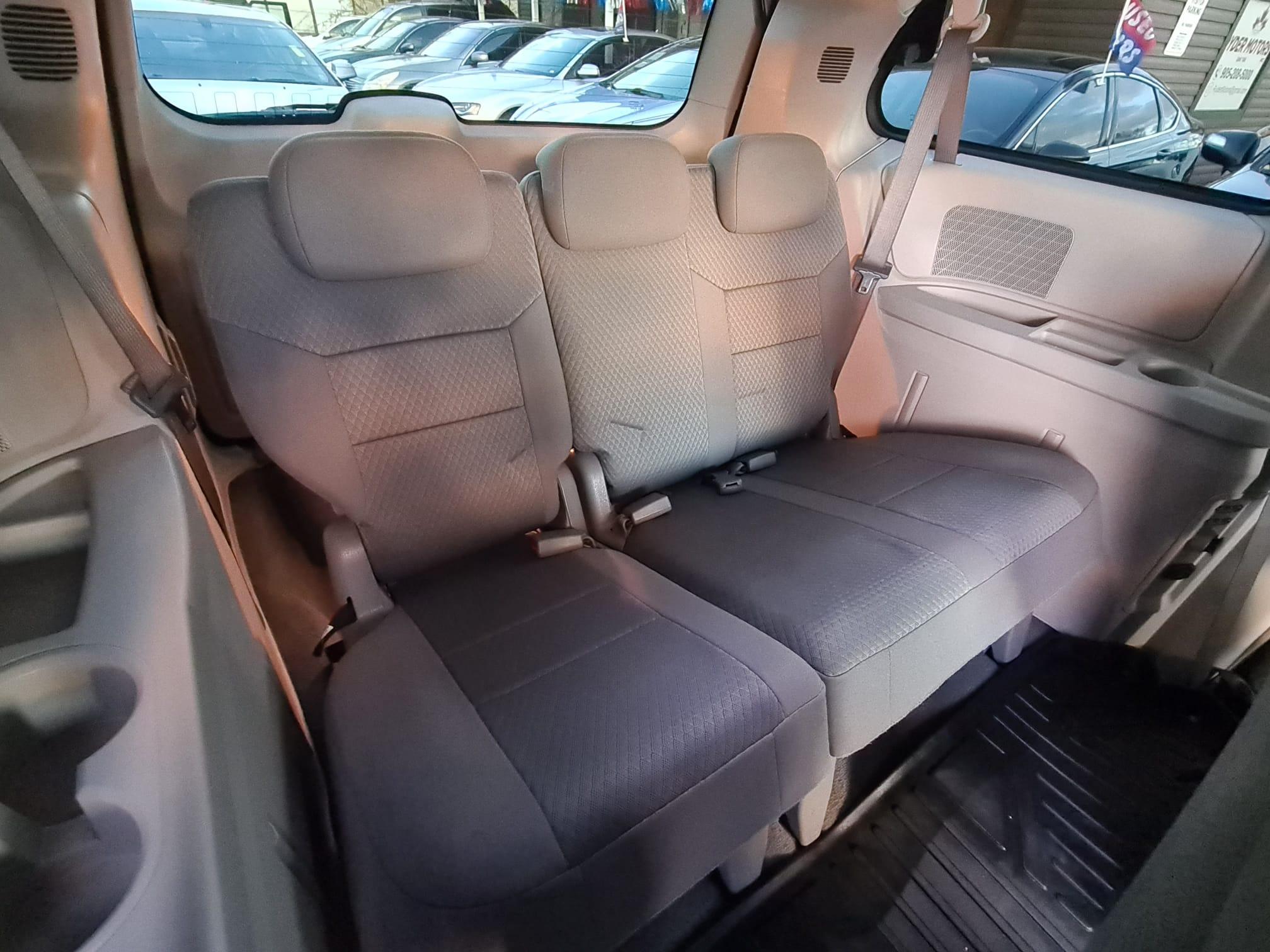 /rahmanmotors/2010-Chrysler-Town&-2686910951314645.jpg