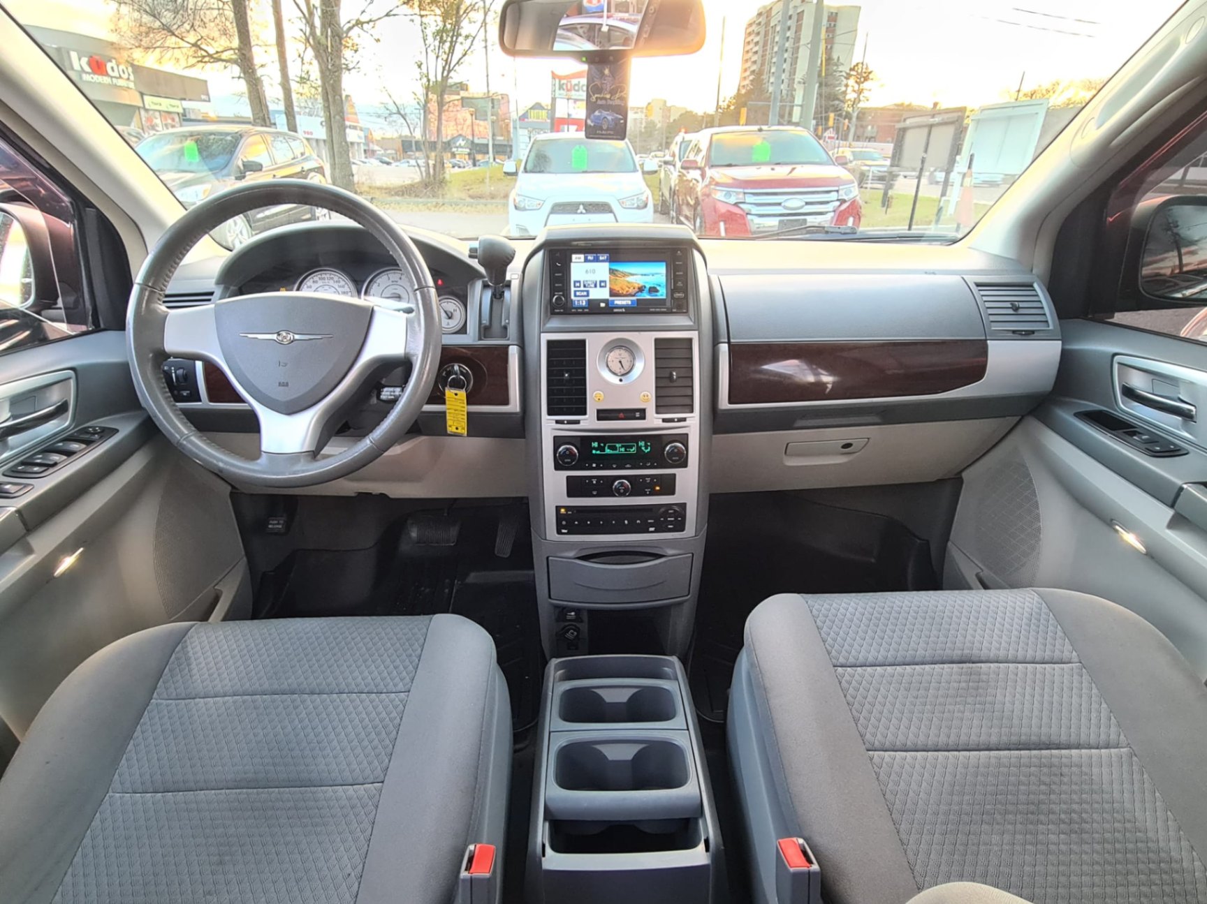 /rahmanmotors/2010-Chrysler-Town&-5216343789940014.jpg