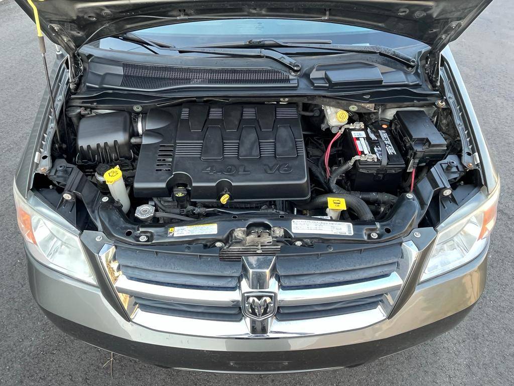/rahmanmotors/2010-Dodge-GrandCaravan-15930295663208294.jpg