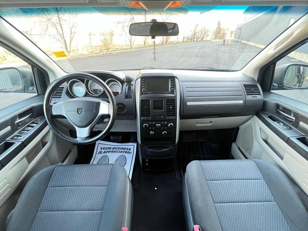 /rahmanmotors/2010-Dodge-GrandCaravan-4206844917198669.jpg