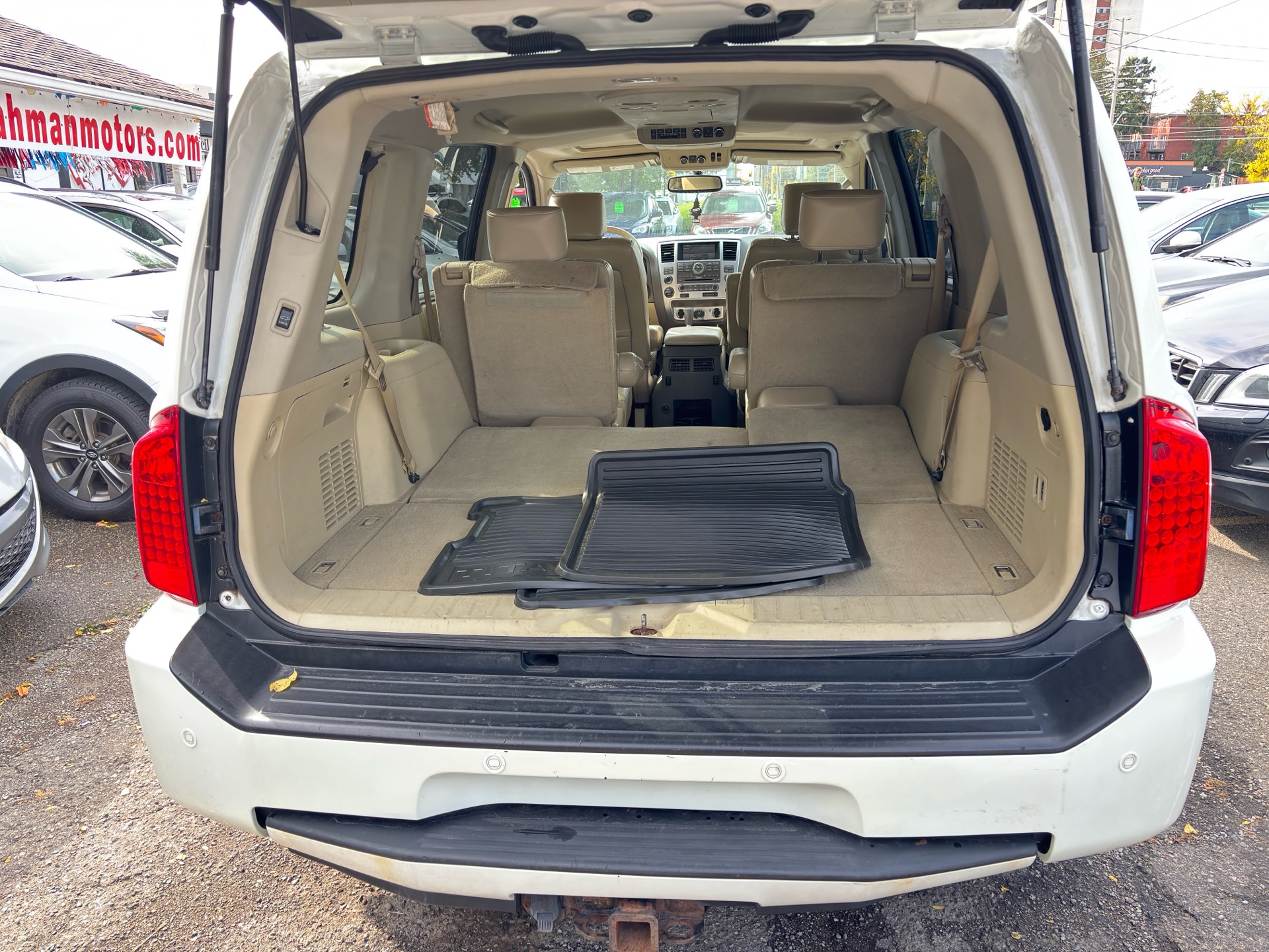 /rahmanmotors/2010-INFINITI-QX56-2637538427918349.jpg