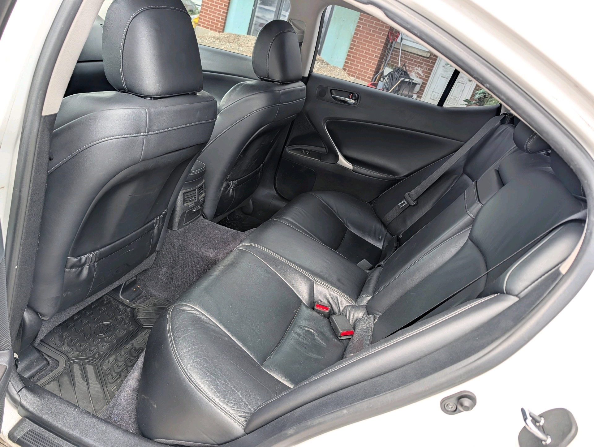 /rahmanmotors/2010-Lexus-IS-9056385696122731.jpg