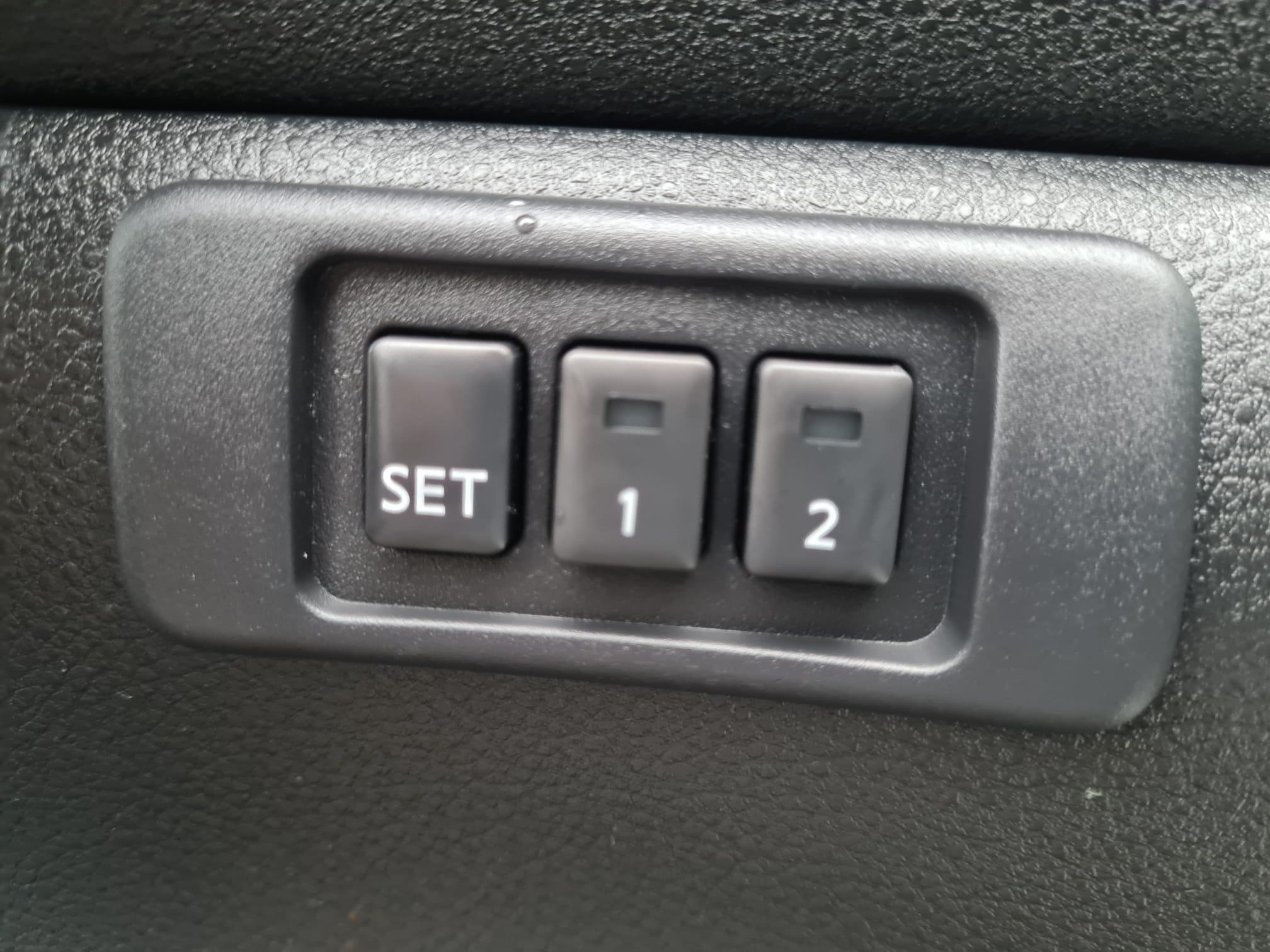 /rahmanmotors/2010-Nissan-Maxima-043432469614454794.jpg