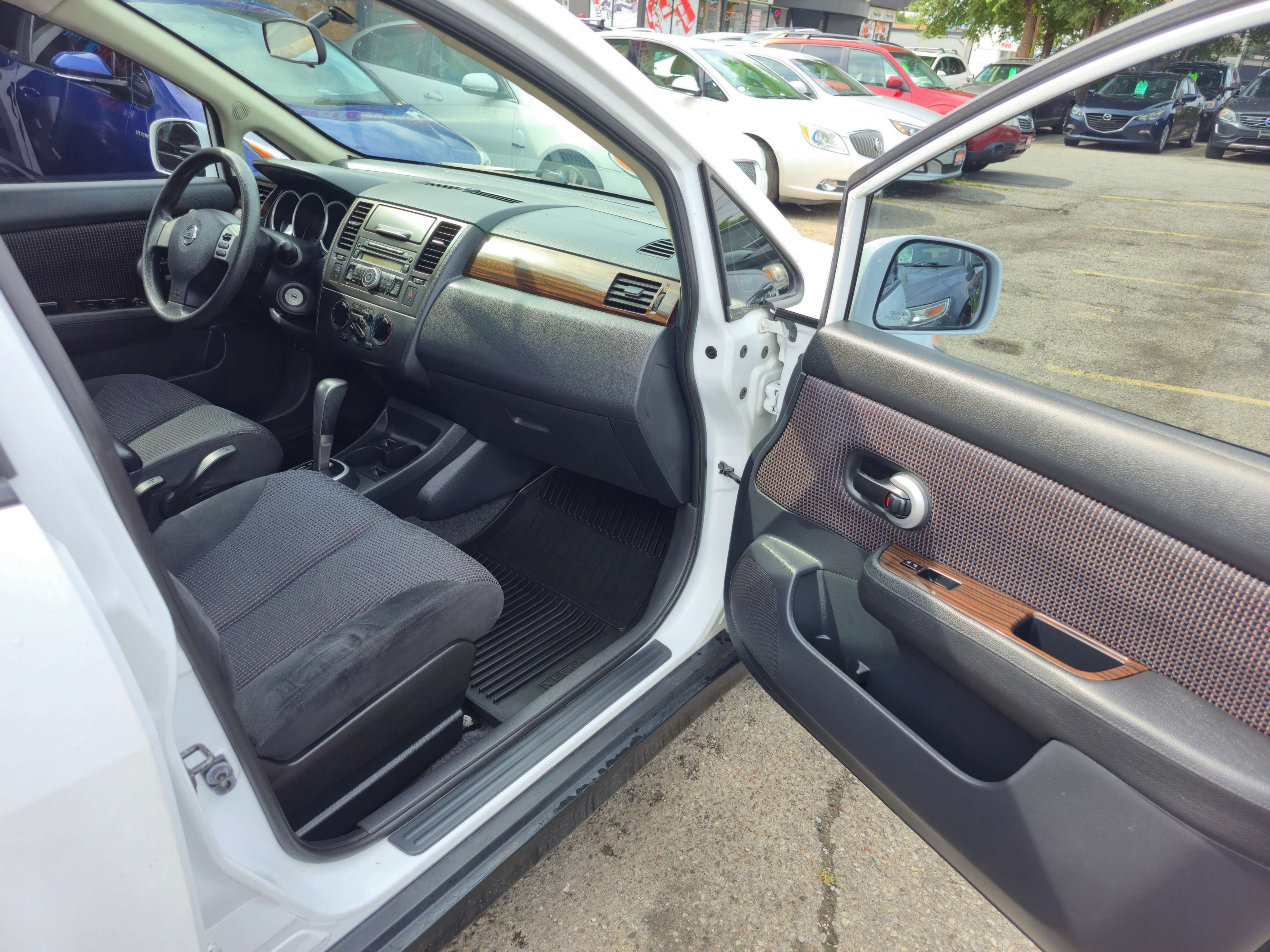 /rahmanmotors/2010-Nissan-Versa-0588616062766496.jpg