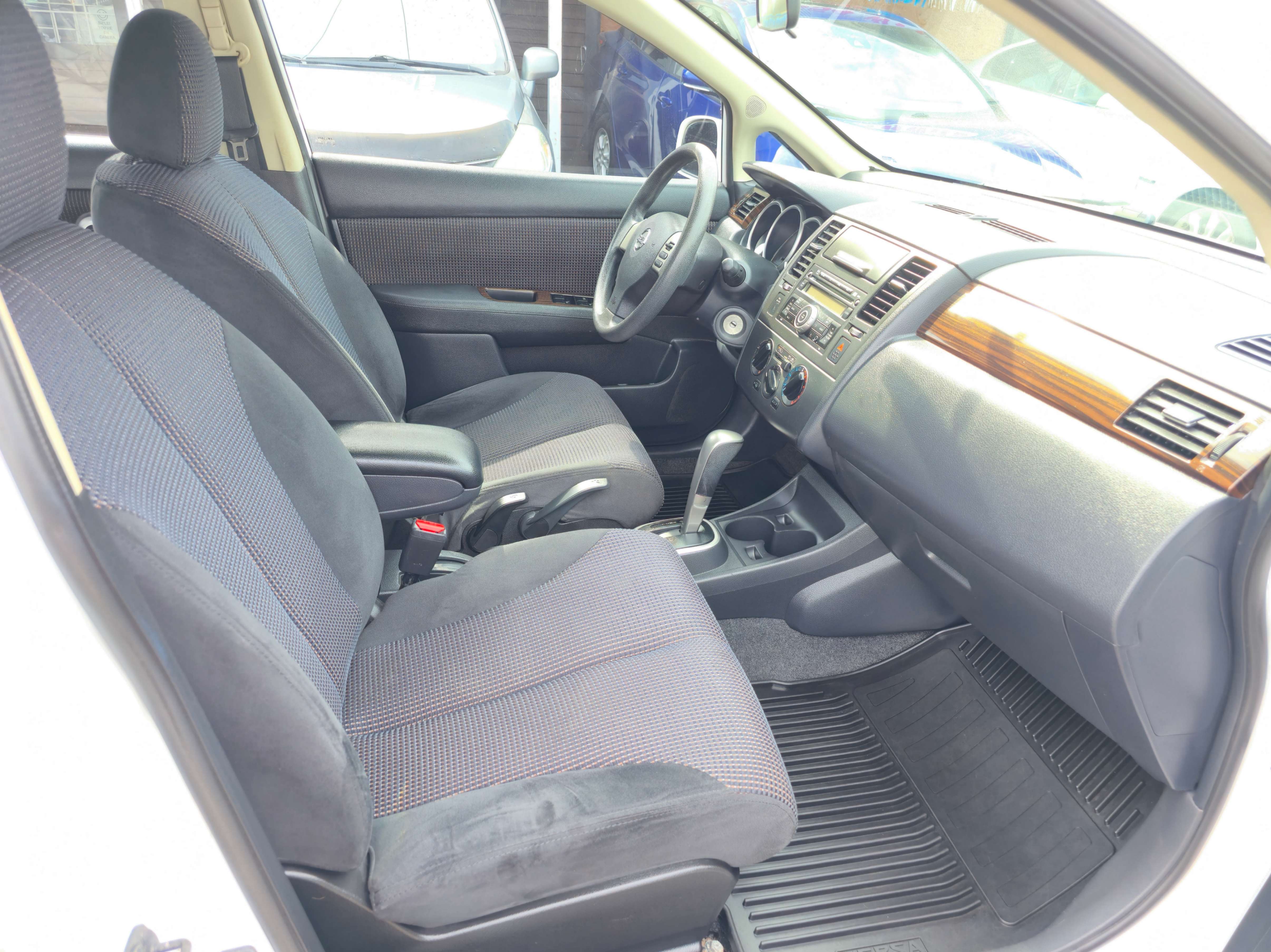 /rahmanmotors/2010-Nissan-Versa-8463920944237873.jpg