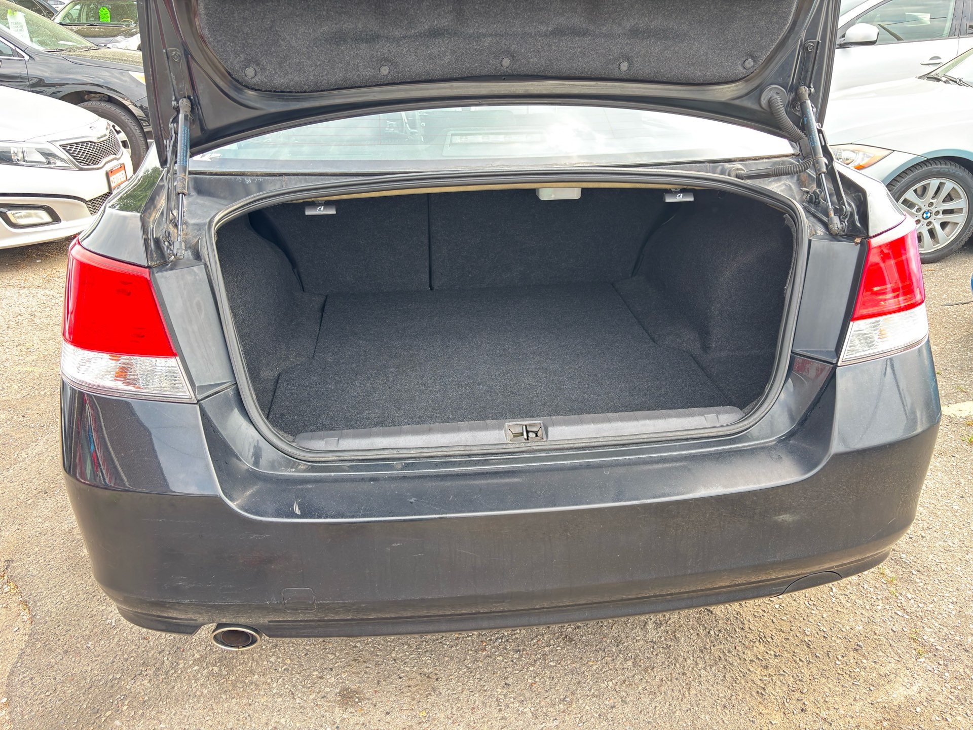 /rahmanmotors/2010-Subaru-Legacy-31833365698059124.jpg