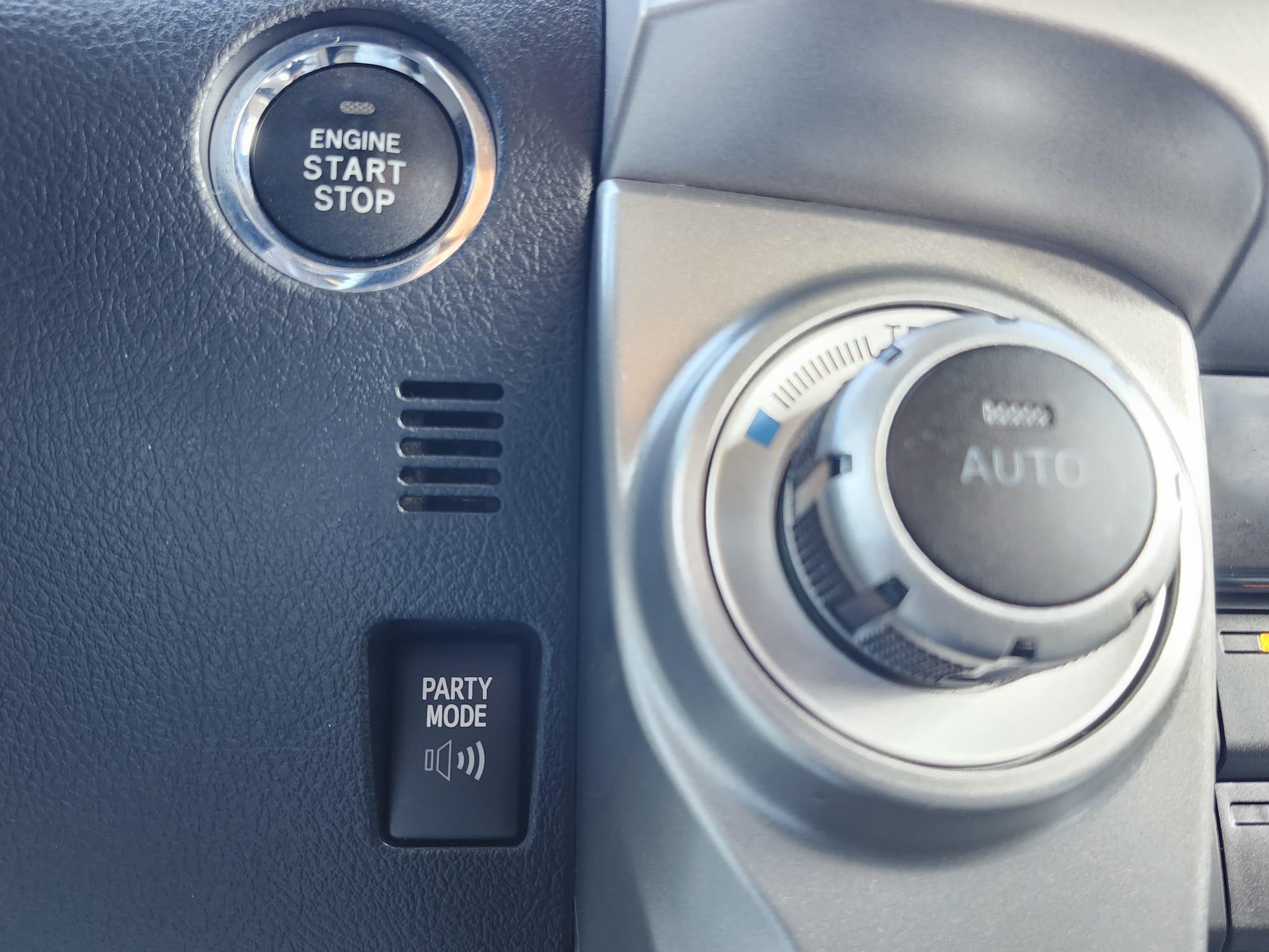 /rahmanmotors/2010-Toyota-4Runner-24822910373756057.jpg
