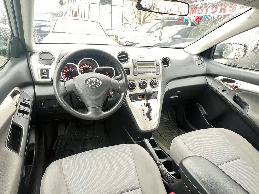 /rahmanmotors/2010-Toyota-Matrix-9516888930421483.jpg